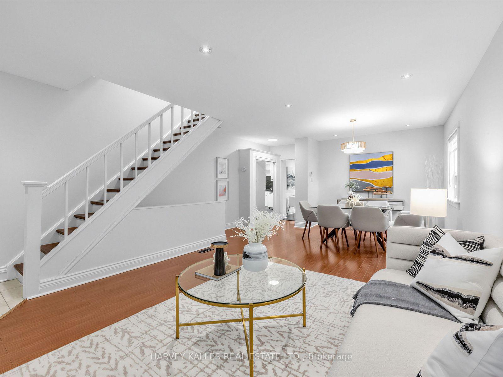 4 Kenrae Road, Toronto