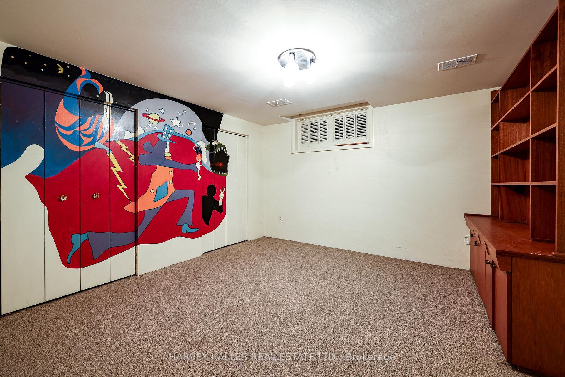 2 Clovestone Road, Toronto