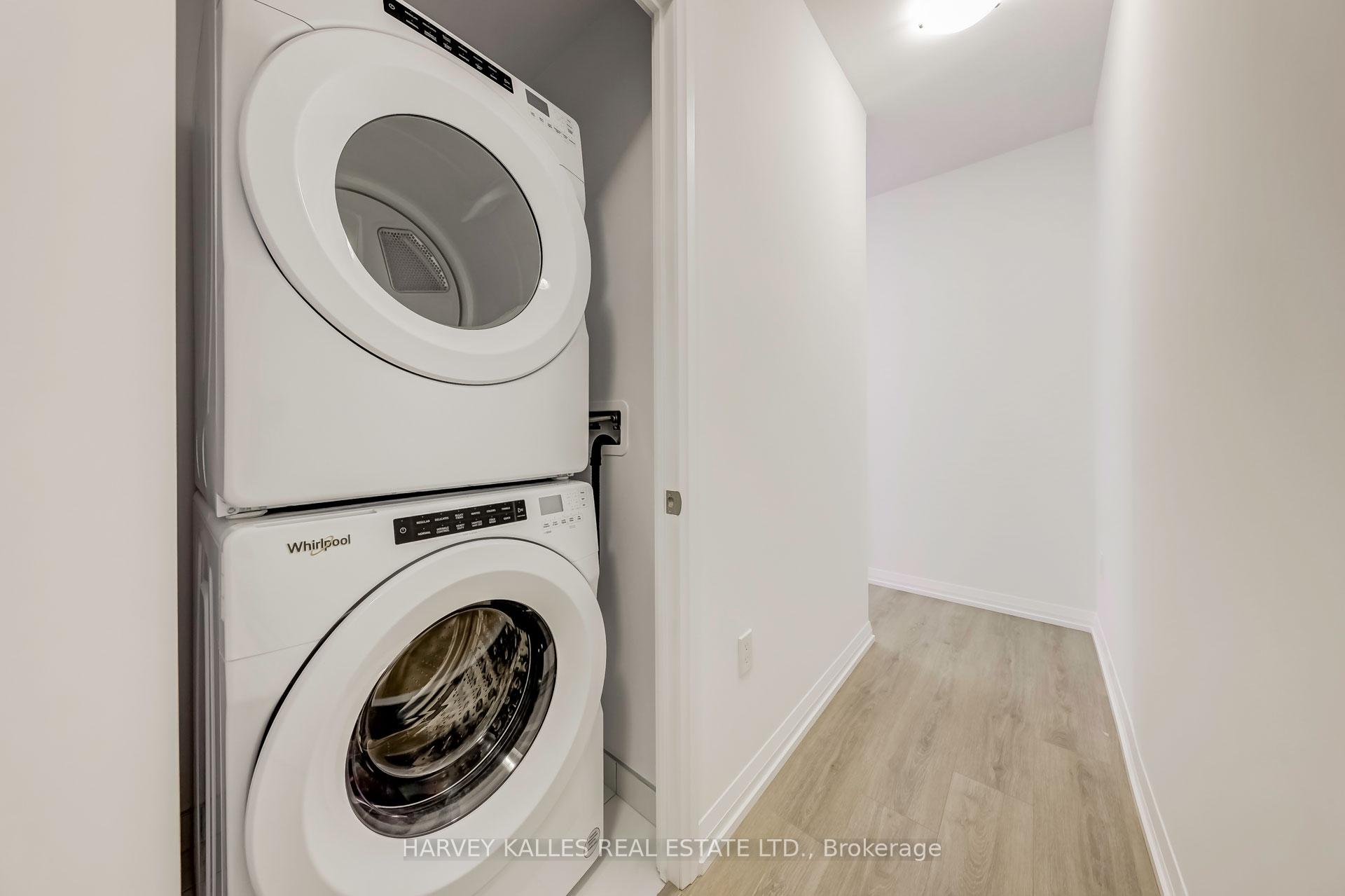 25 Holly Street 2209, Toronto Unit: 2209