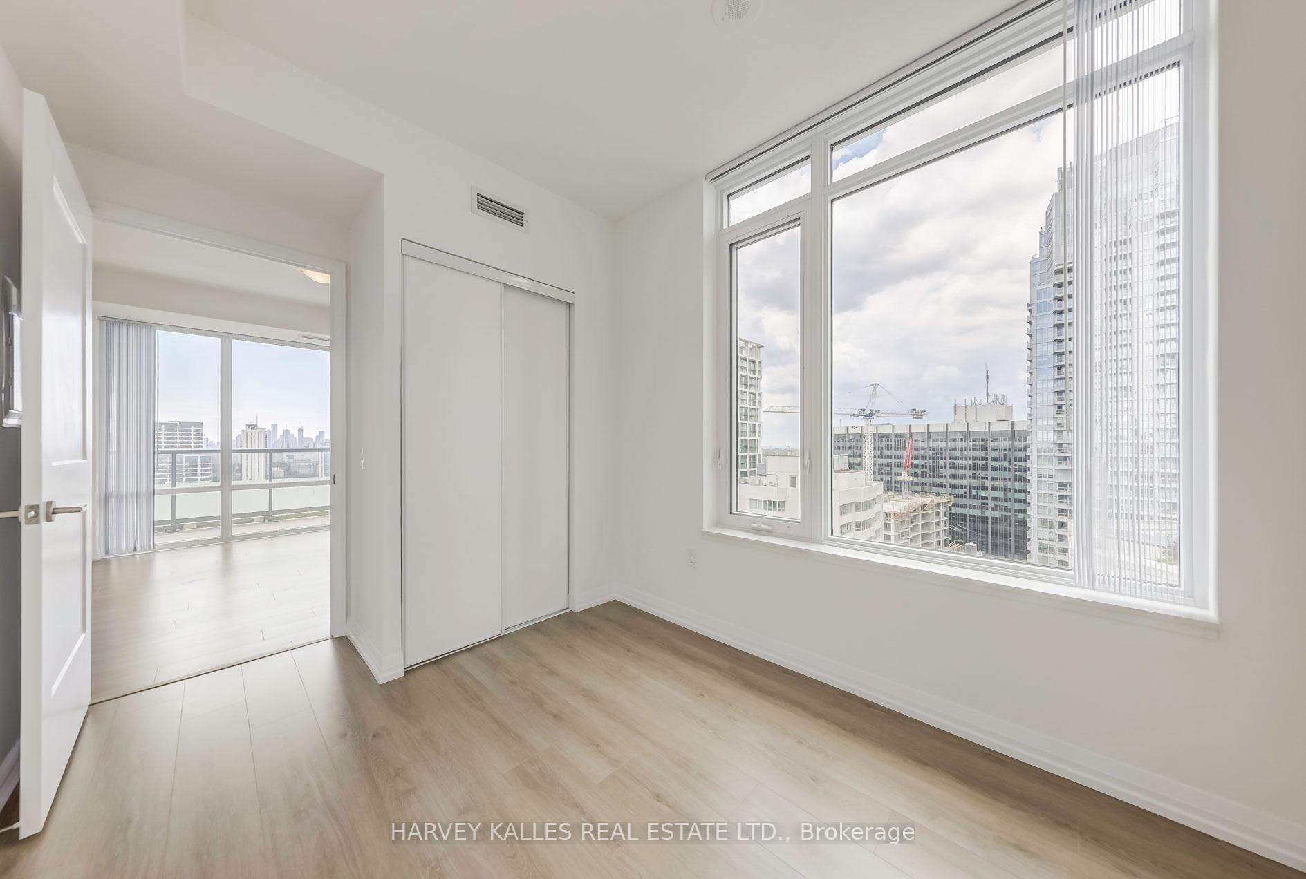 25 Holly Street 2209, Toronto Unit: 2209