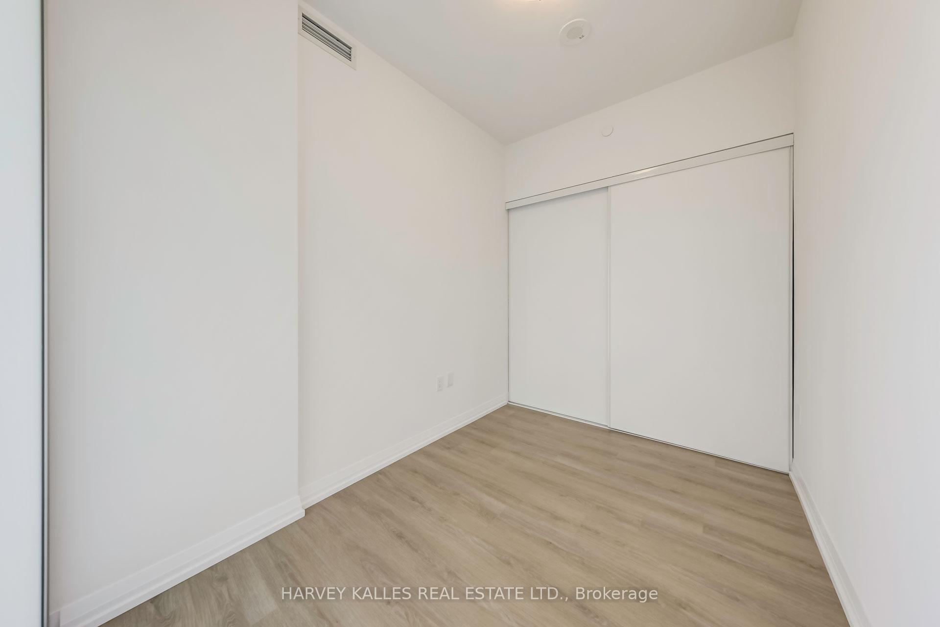 25 Holly Street 2209, Toronto Unit: 2209