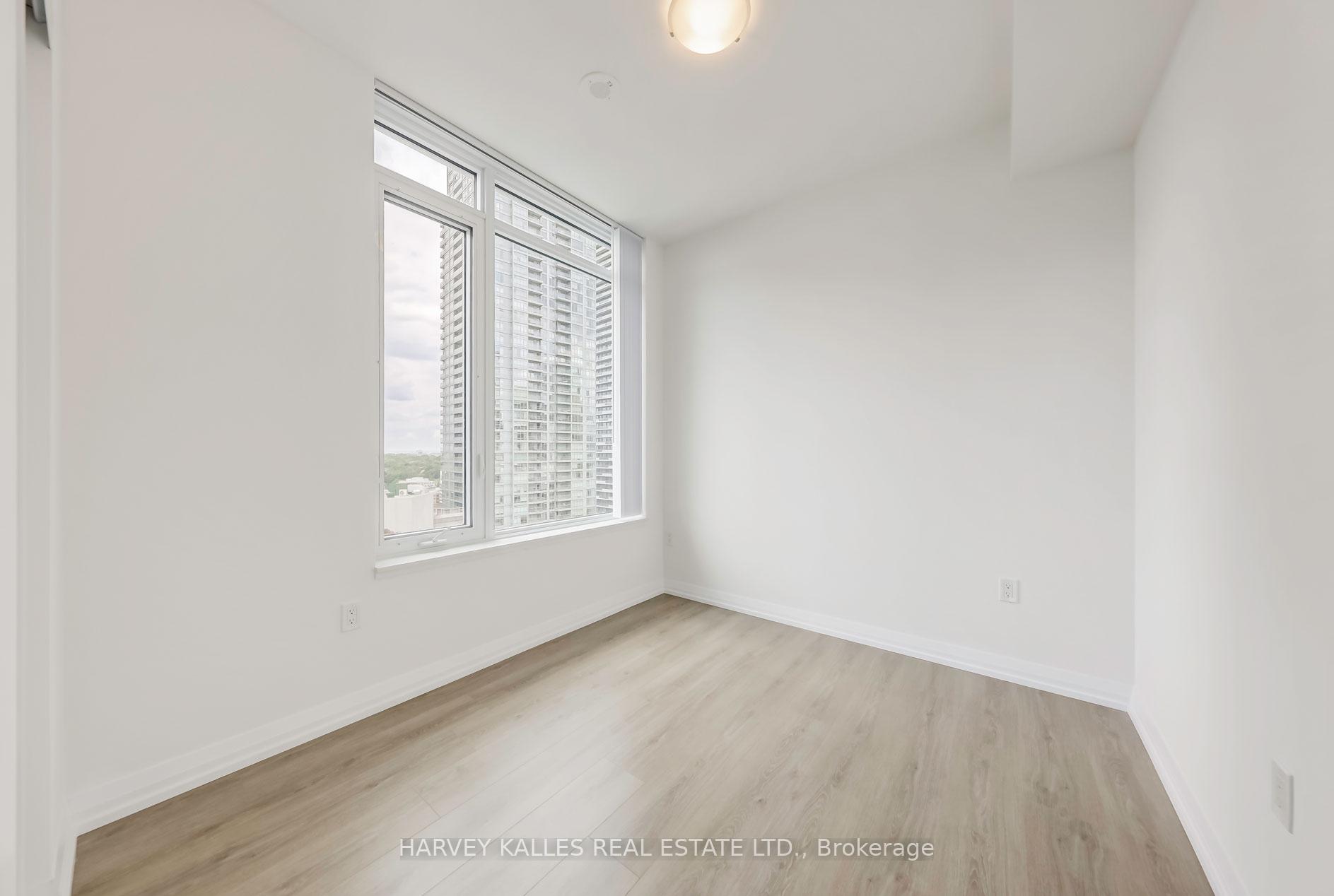 25 Holly Street 2209, Toronto Unit: 2209
