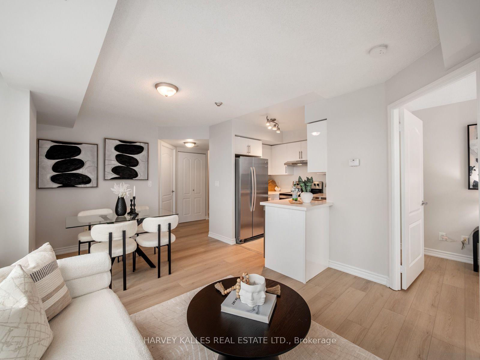 17 Barberry Place 1814, Toronto Unit: 1814
