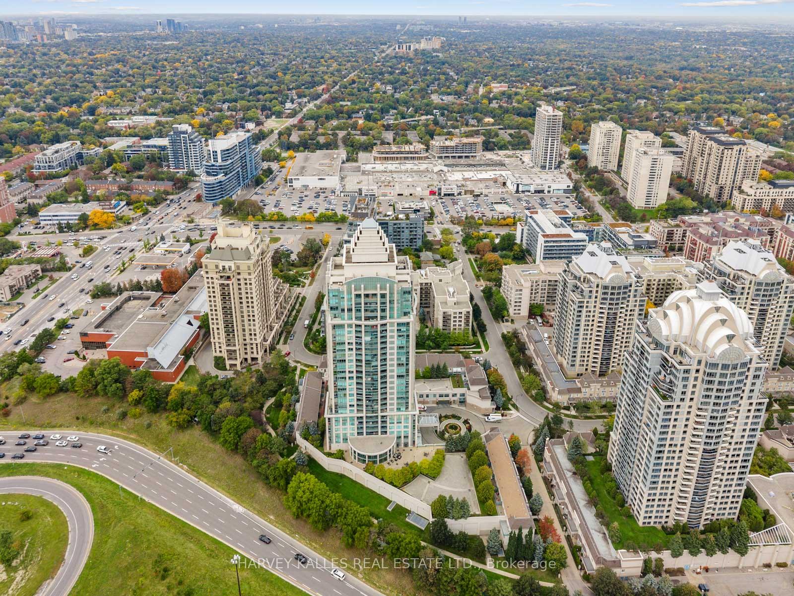 17 Barberry Place 1814, Toronto Unit: 1814