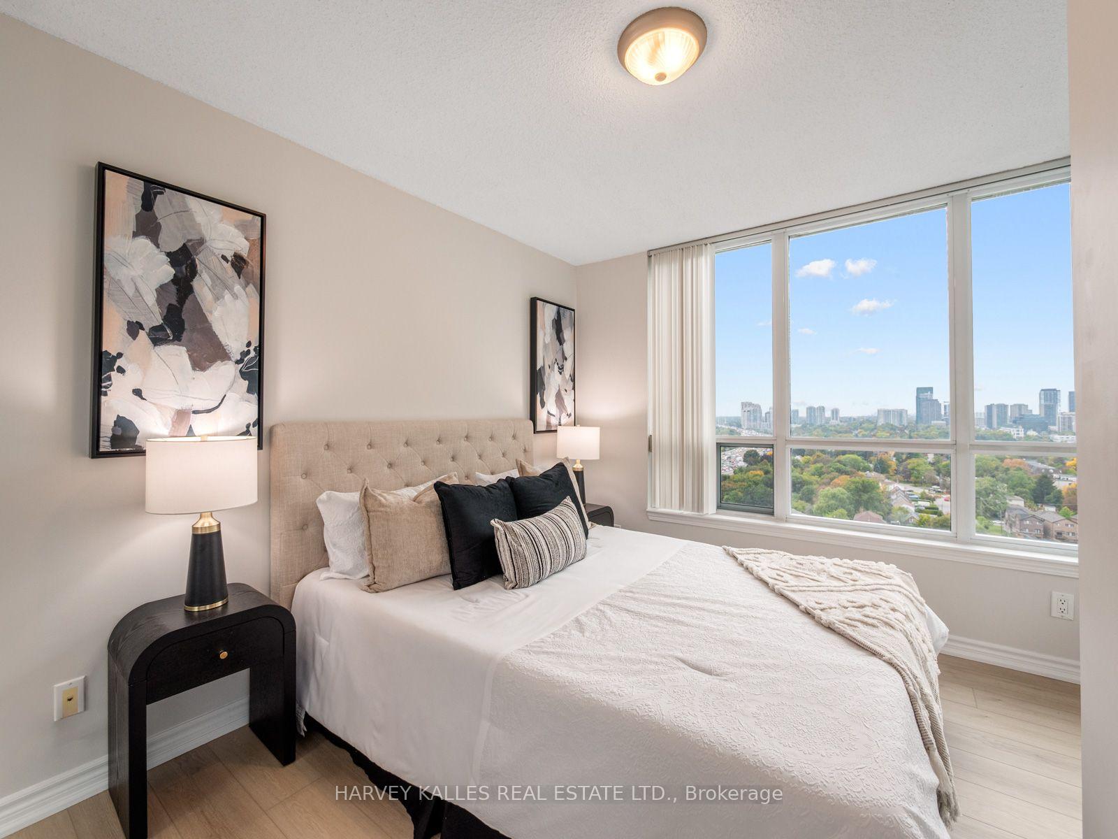 17 Barberry Place 1814, Toronto Unit: 1814
