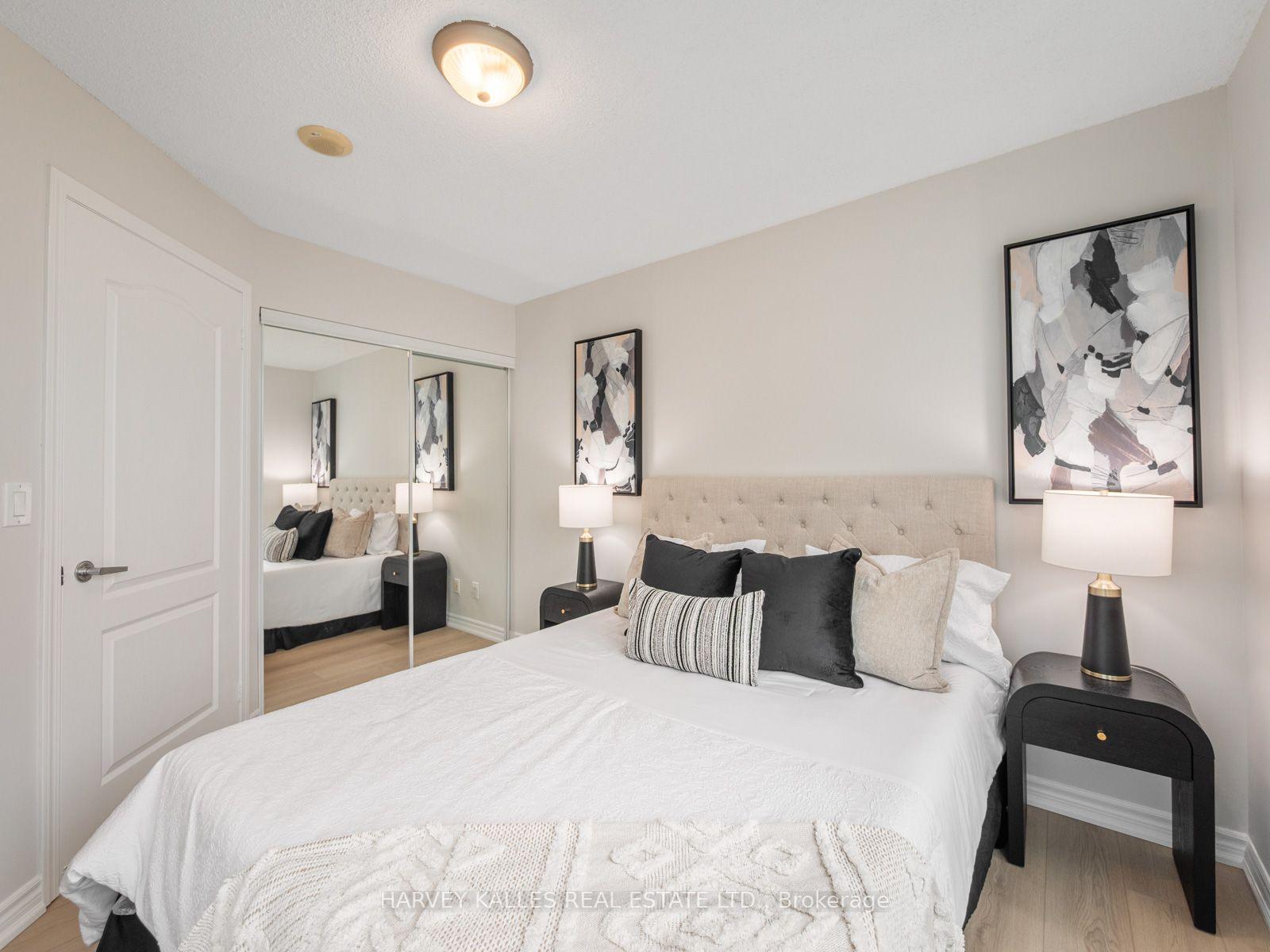 17 Barberry Place 1814, Toronto Unit: 1814