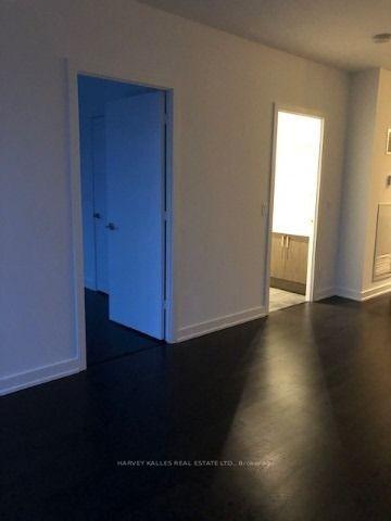 501 St Clair Avenue W 412, Toronto Unit: 412