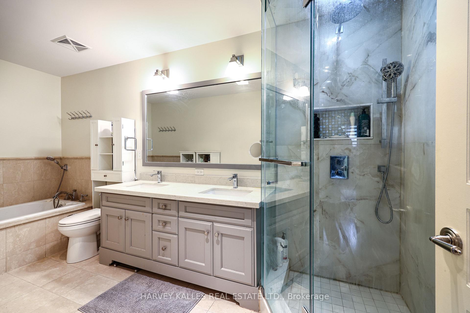 21 Burkebrook Place TH9, Toronto Unit: TH9