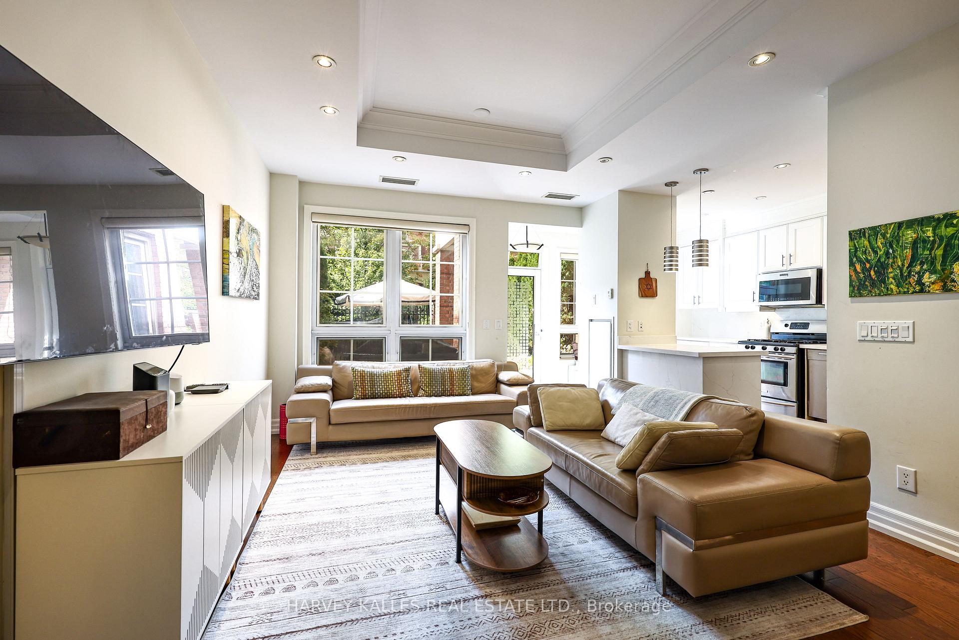21 Burkebrook Place TH9, Toronto Unit: TH9