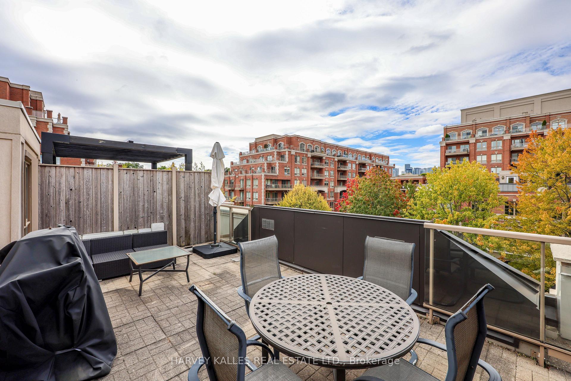 21 Burkebrook Place TH9, Toronto Unit: TH9