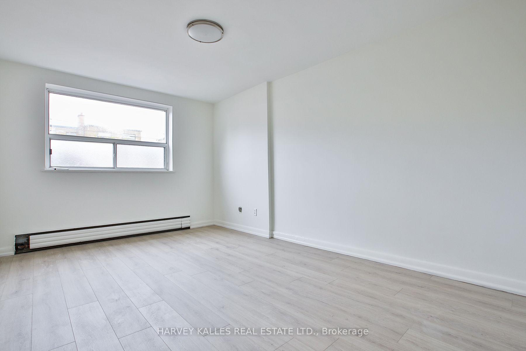 28 Fraserwood Avenue 2, Toronto Unit: 2