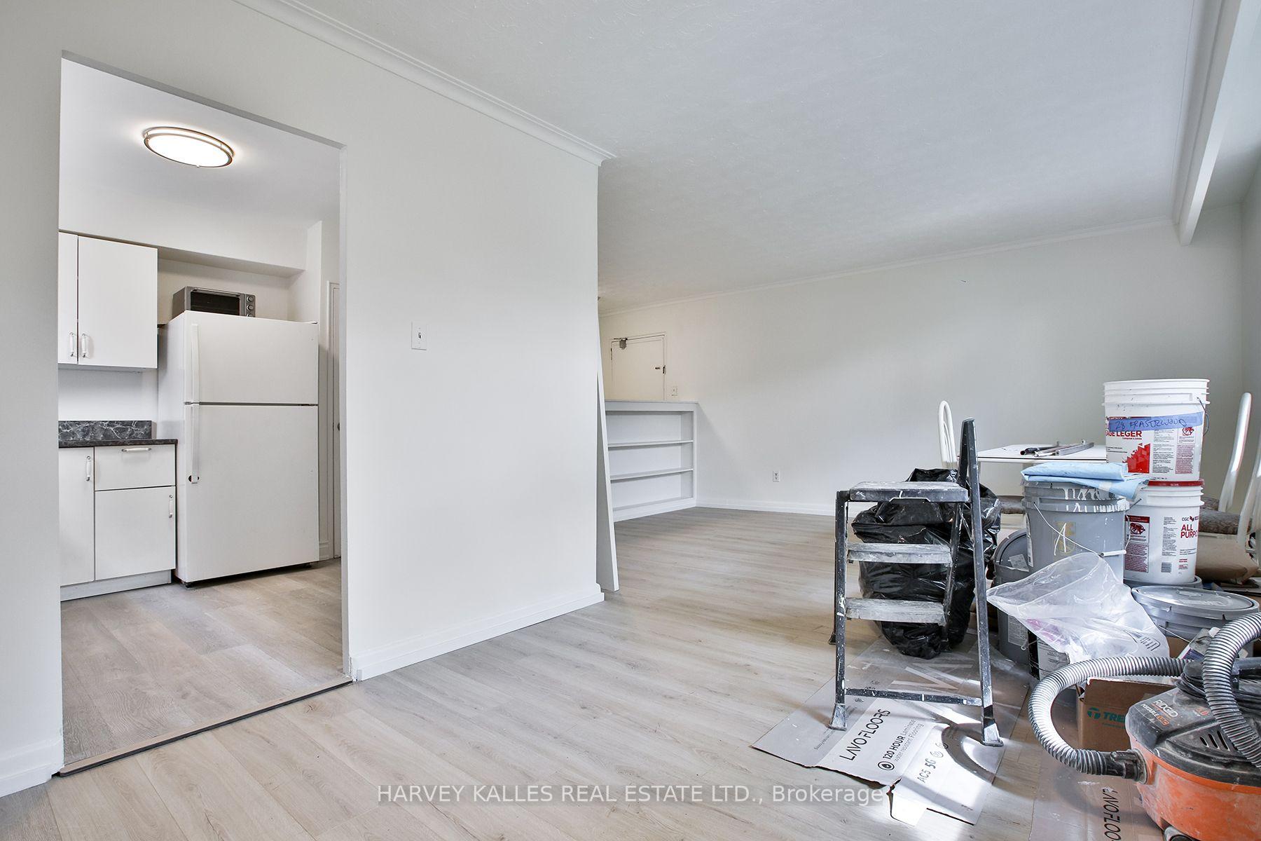 28 Fraserwood Avenue 2, Toronto Unit: 2
