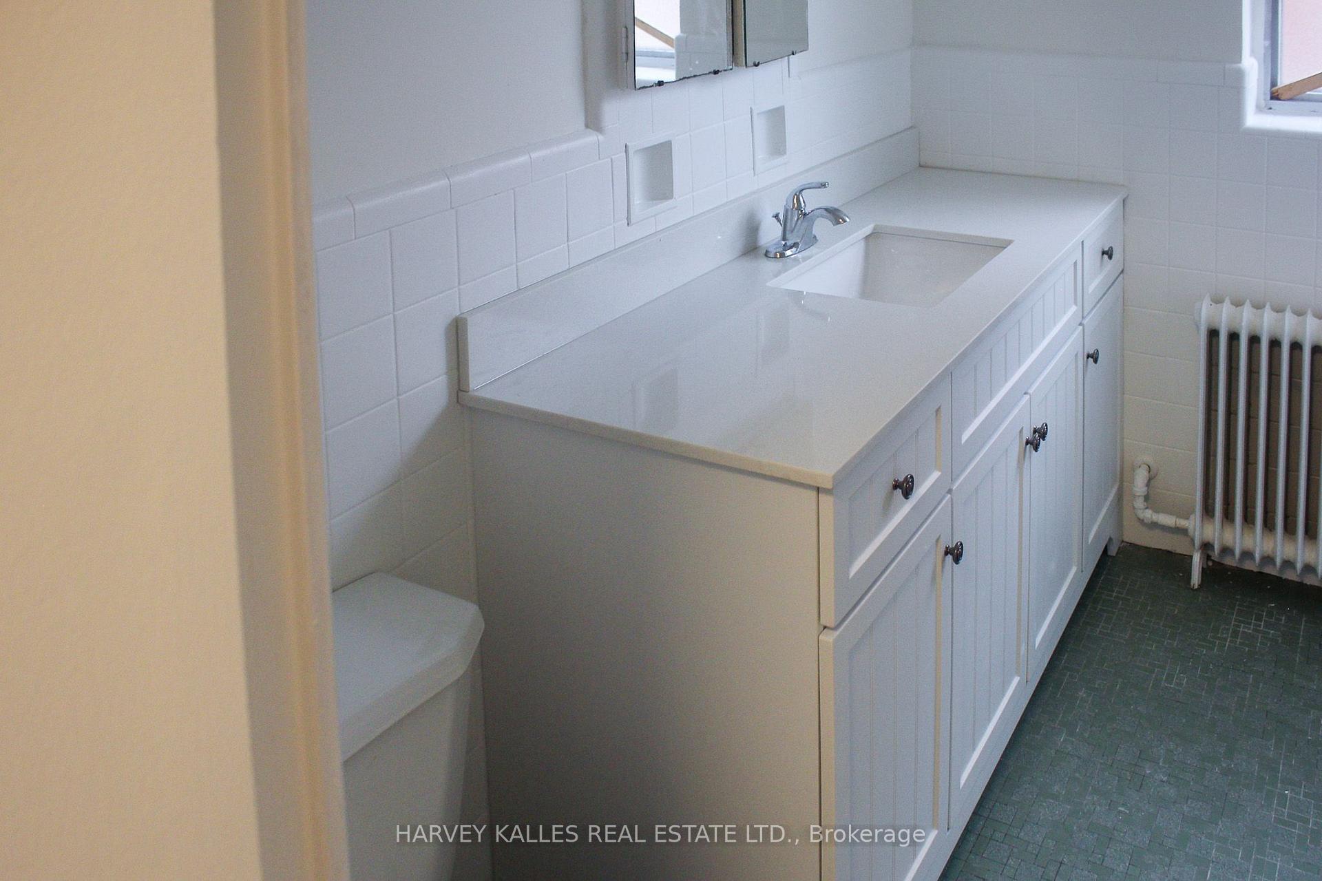 28 Fraserwood Avenue 2, Toronto Unit: 2