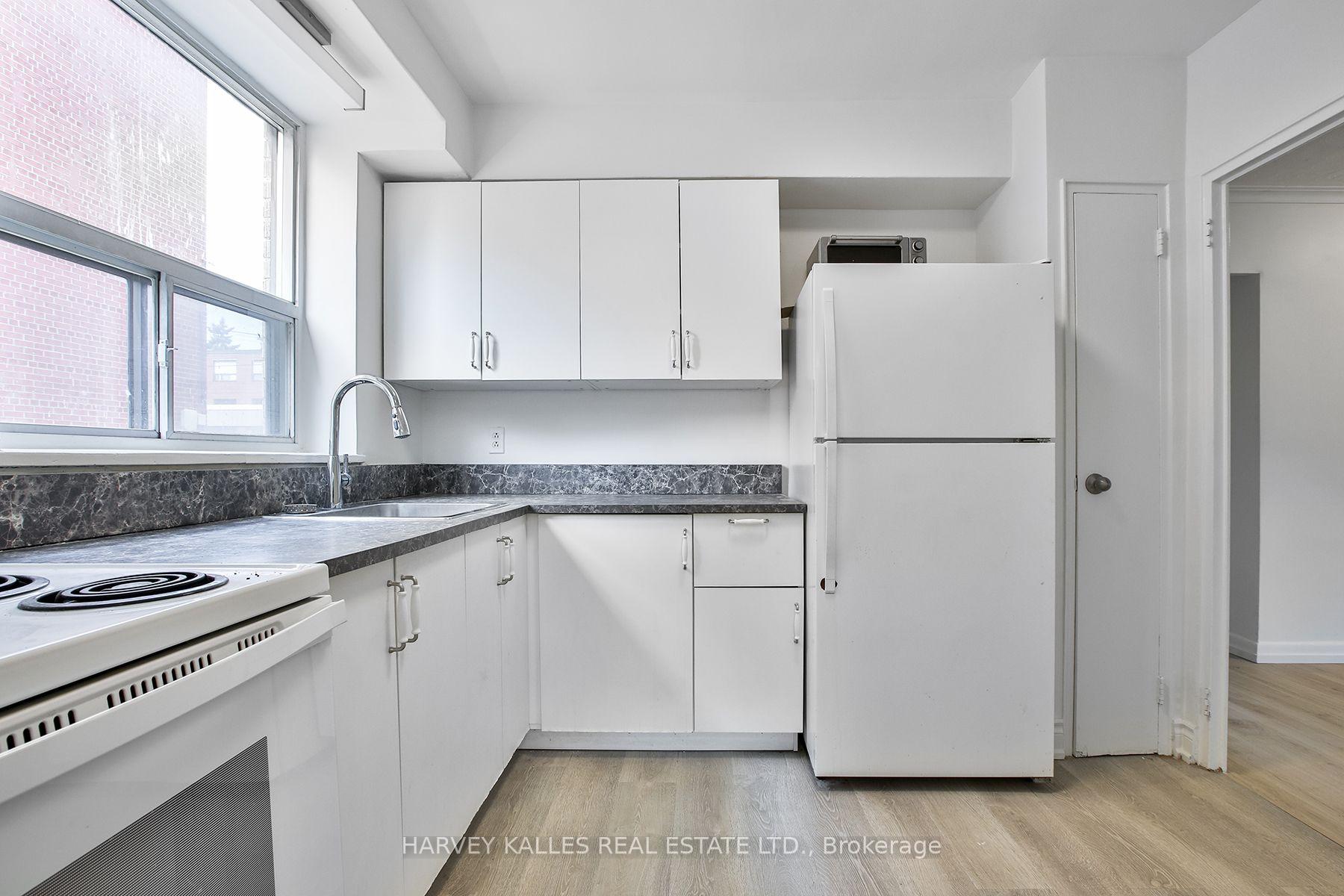 28 Fraserwood Avenue 2, Toronto Unit: 2