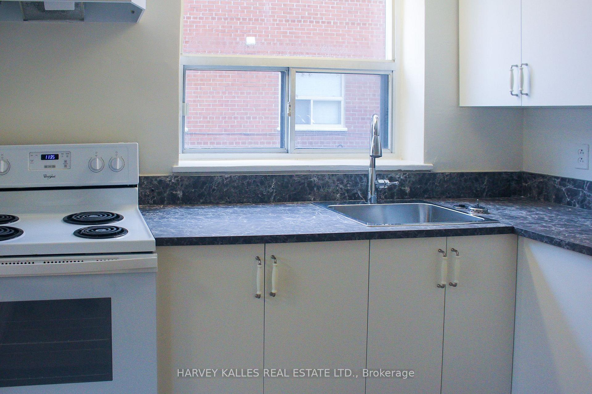 28 Fraserwood Avenue 2, Toronto Unit: 2