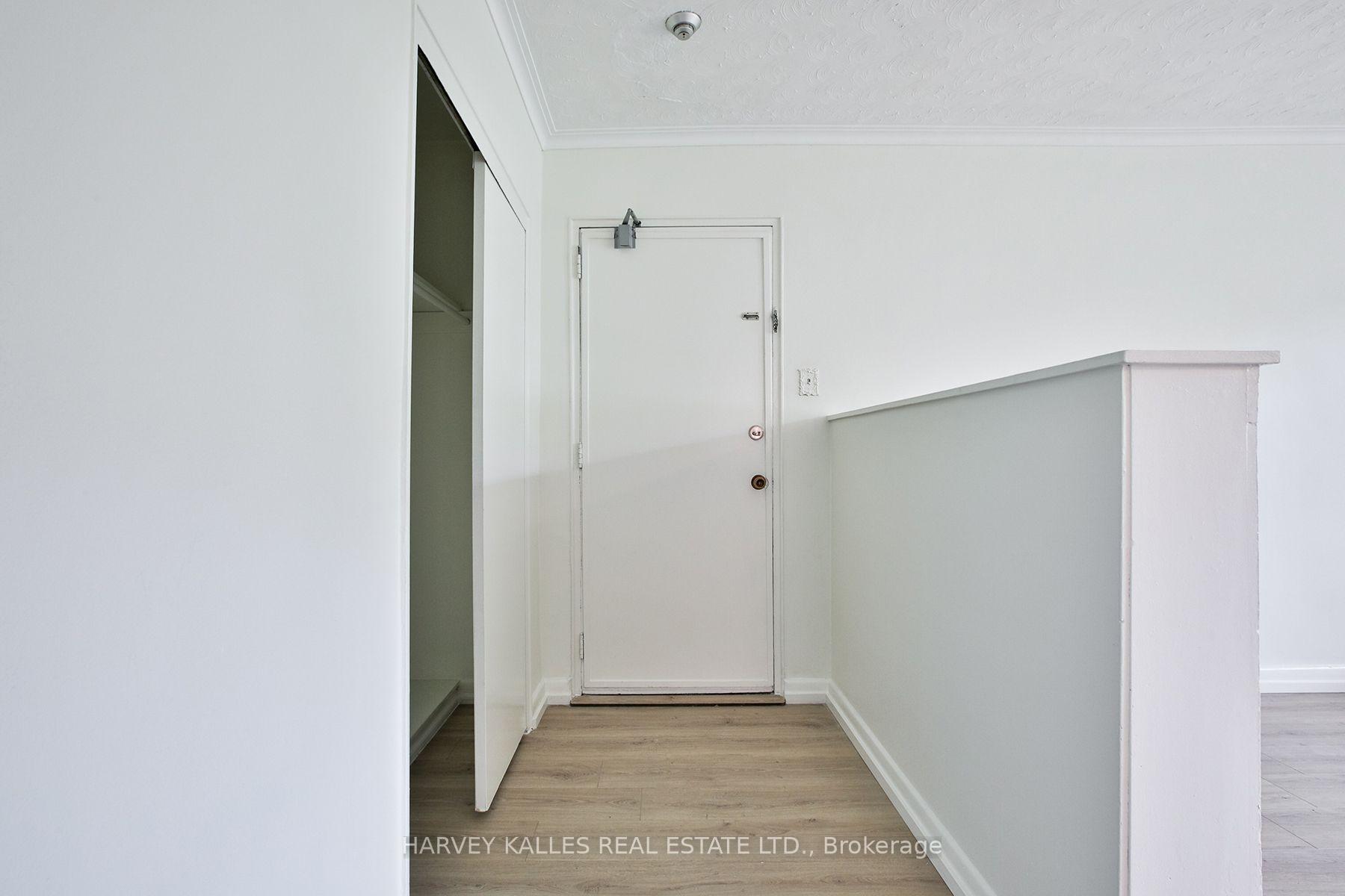 28 Fraserwood Avenue 2, Toronto Unit: 2