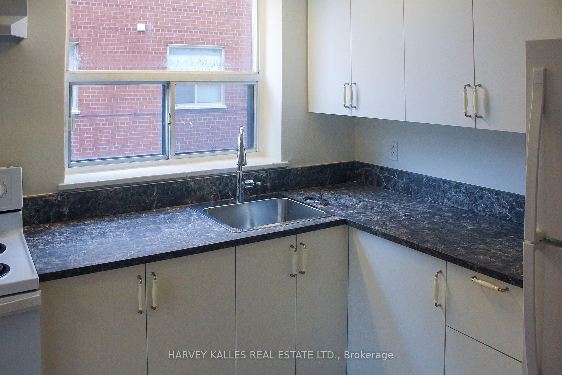 28 Fraserwood Avenue 2, Toronto Unit: 2