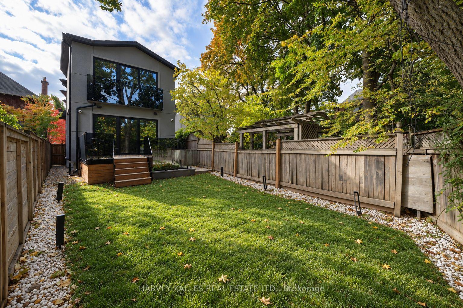 4 Douglas Crescent, Toronto