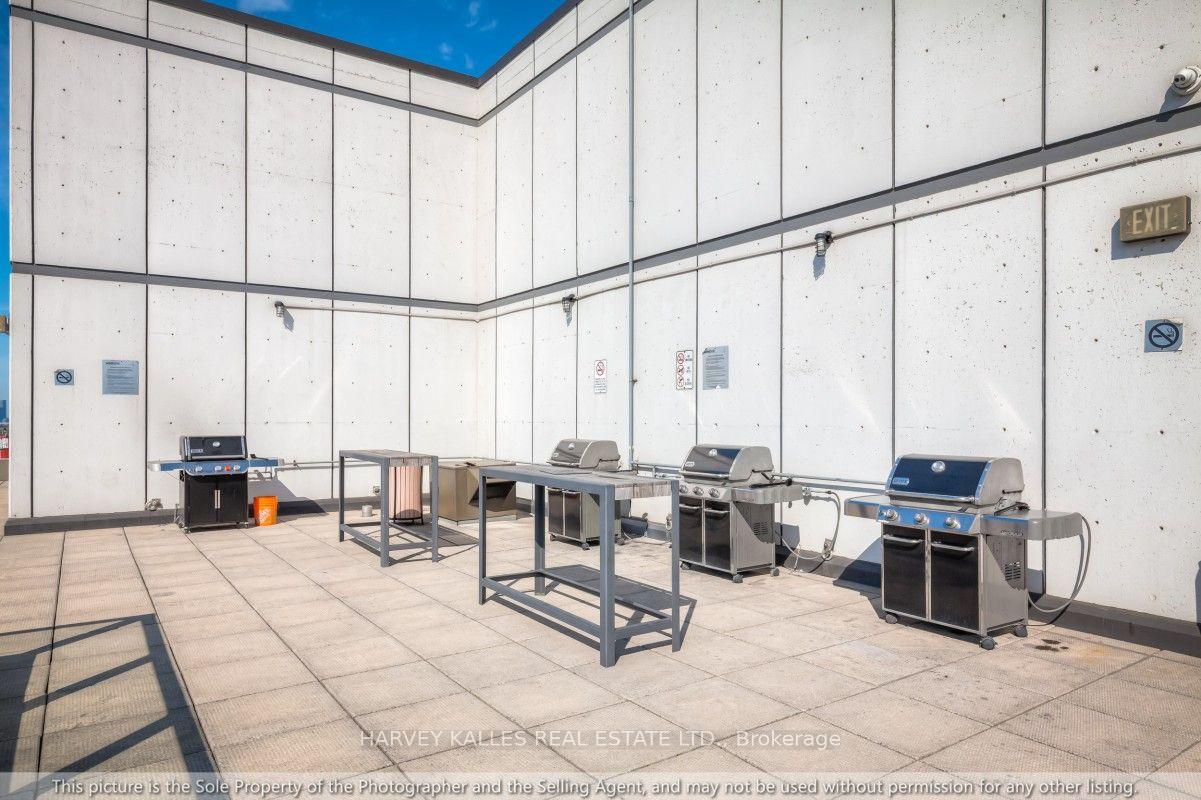 700 king Street W 608, Toronto Unit: 608