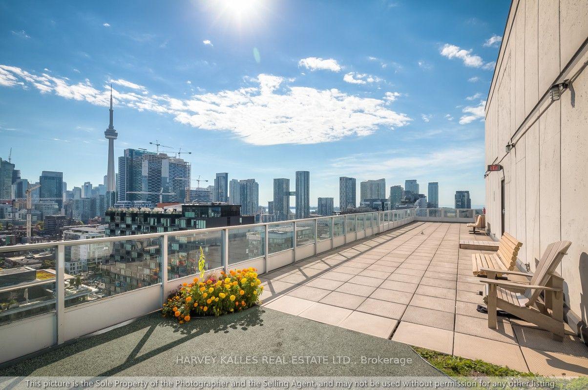 700 king Street W 608, Toronto Unit: 608