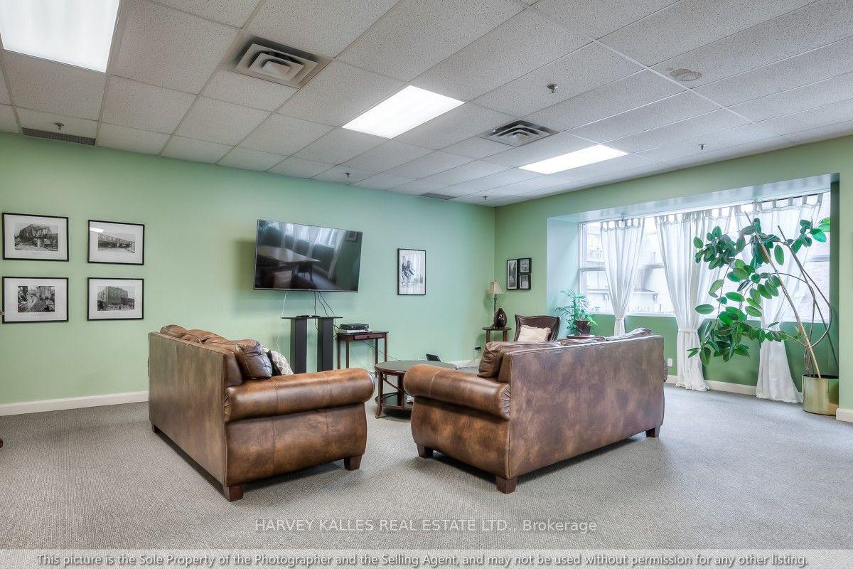 700 king Street W 608, Toronto Unit: 608
