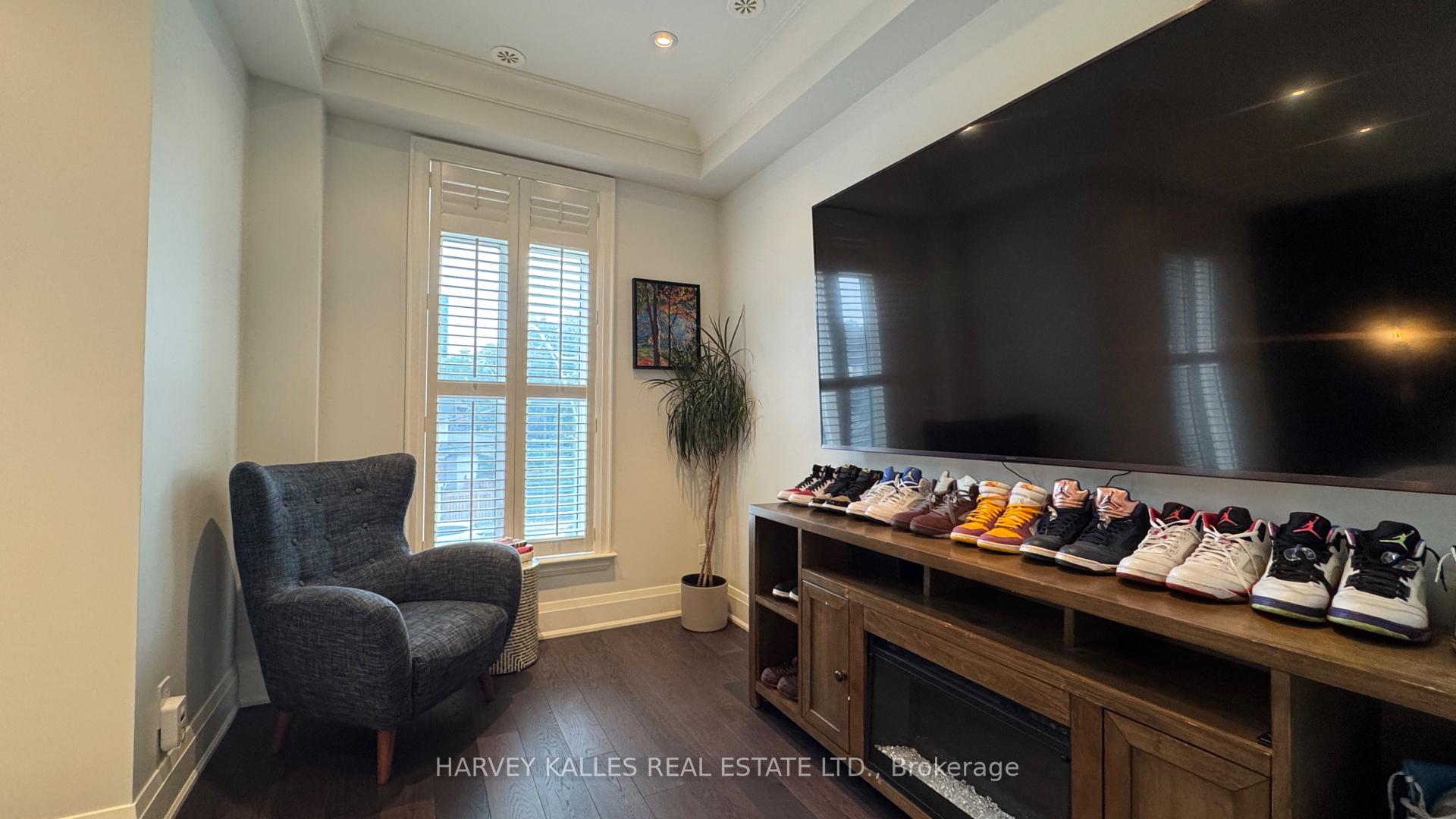 1042 Avenue Road, Toronto