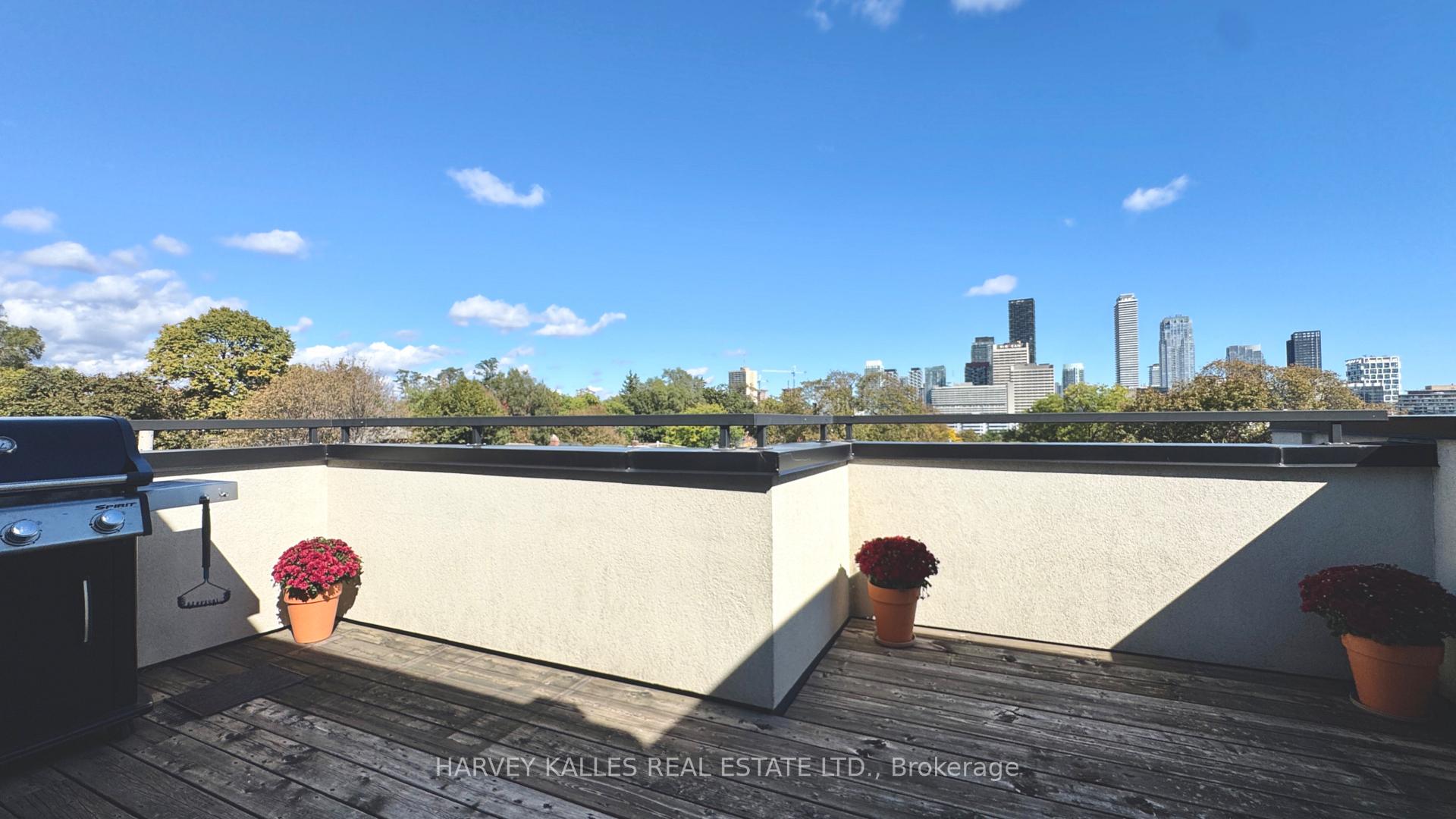 1042 Avenue Road, Toronto