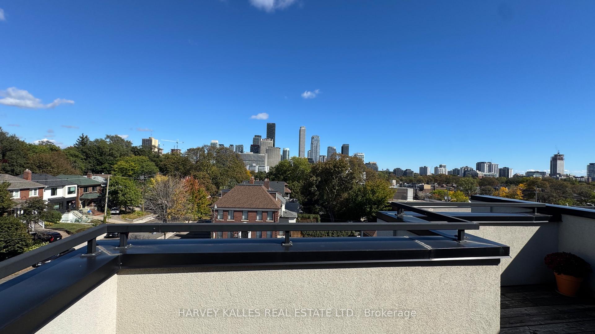 1042 Avenue Road, Toronto