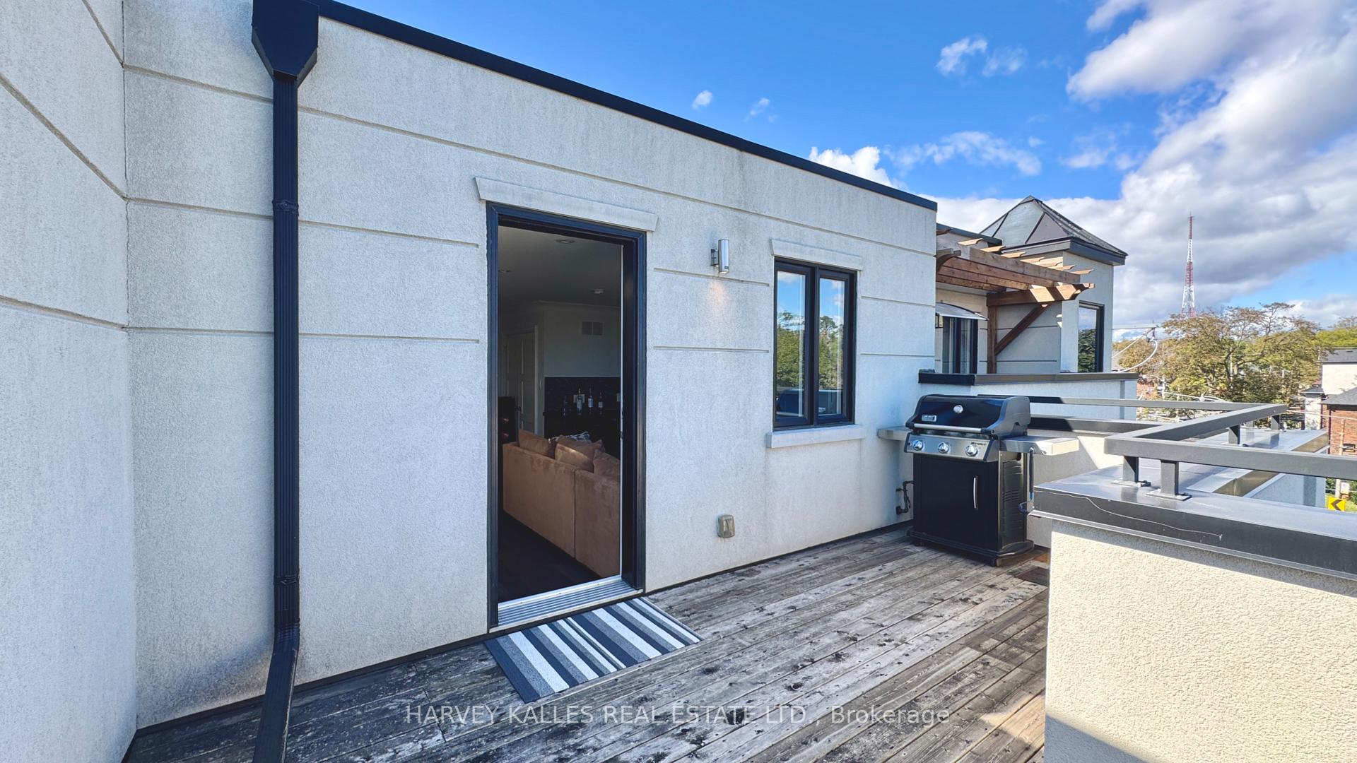 1042 Avenue Road, Toronto
