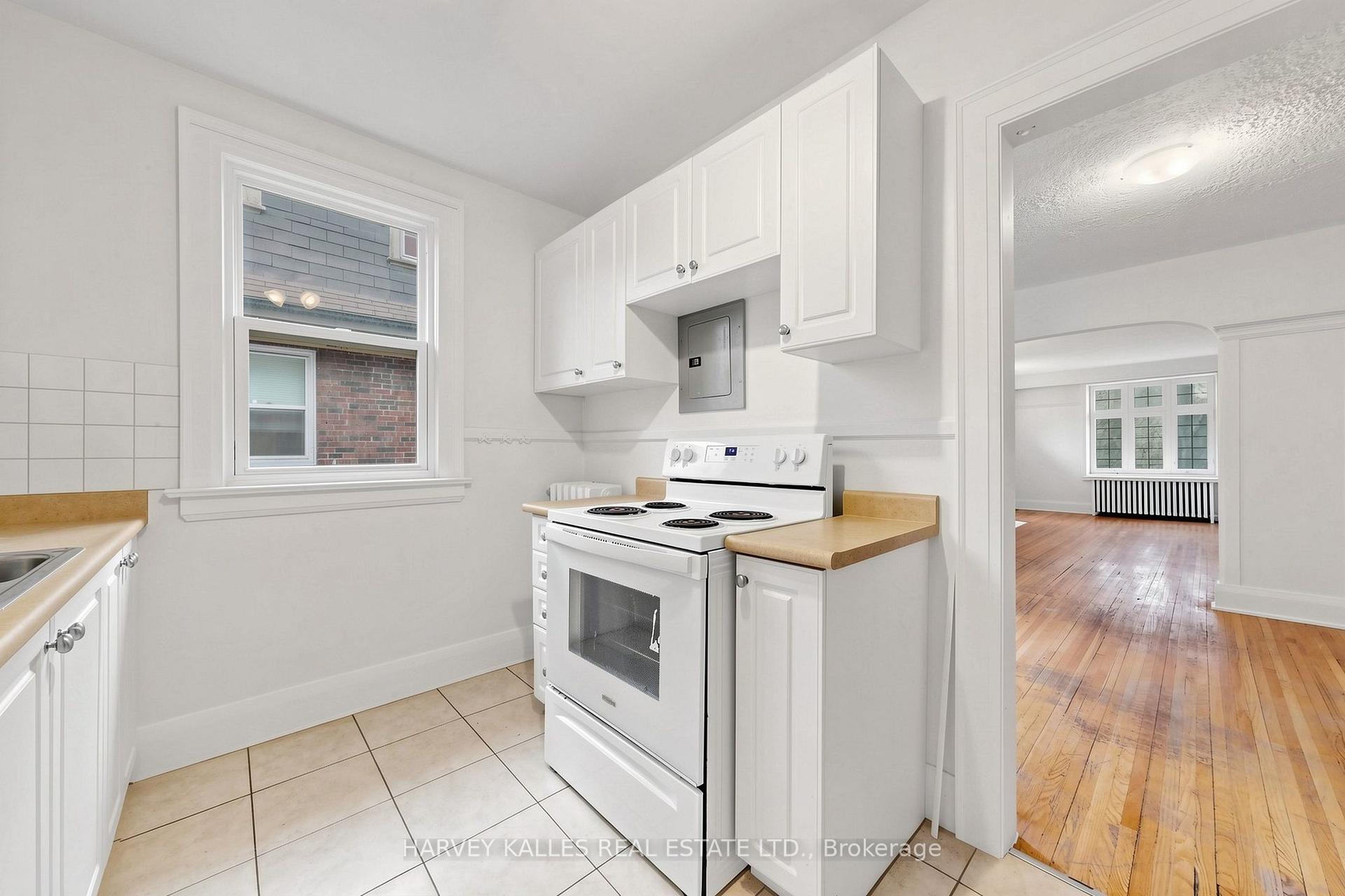 163 Highbourne Road South 2nd, Toronto Unit: South 2nd