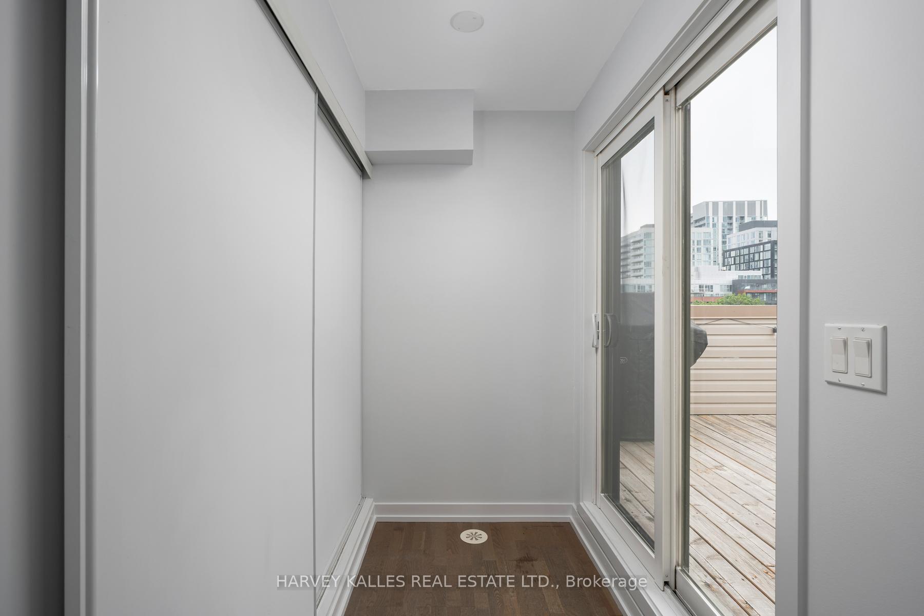 140 Broadview Avenue 45