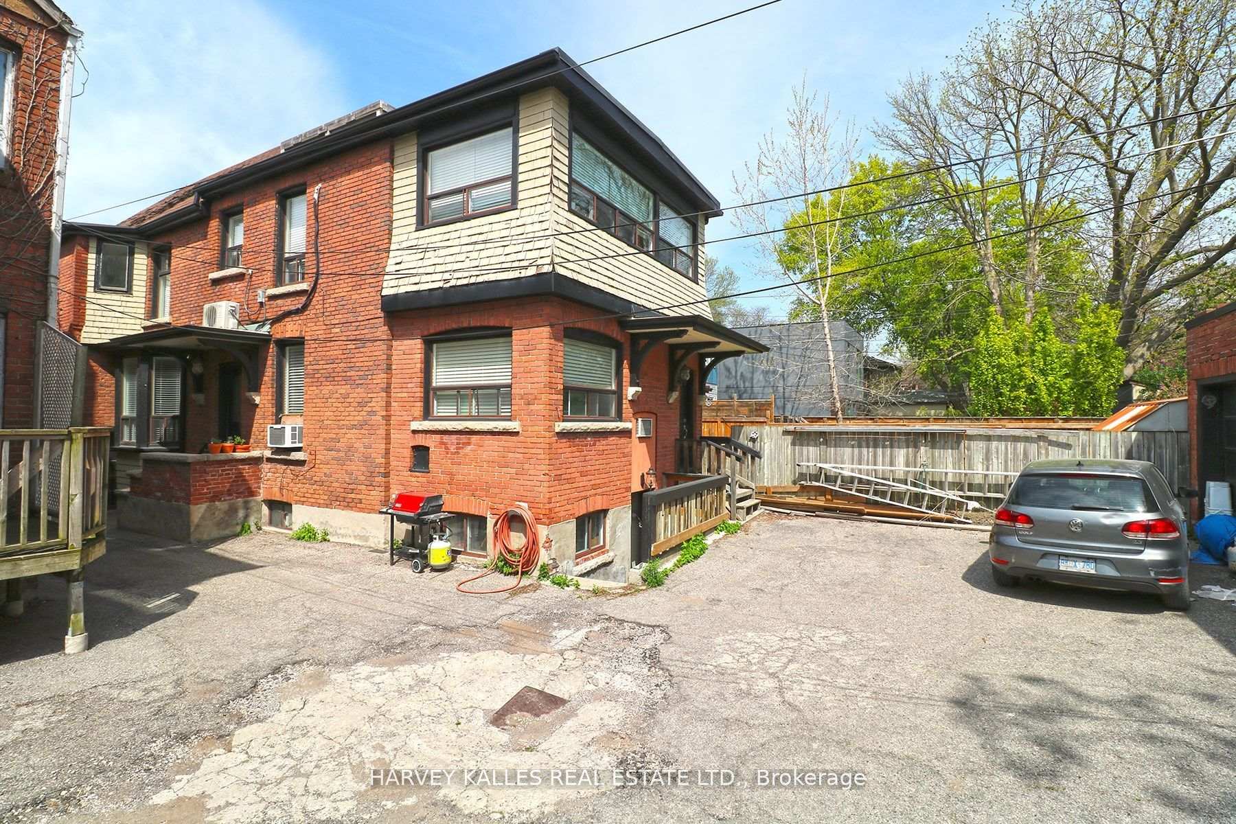 27 Hiawatha Road 5