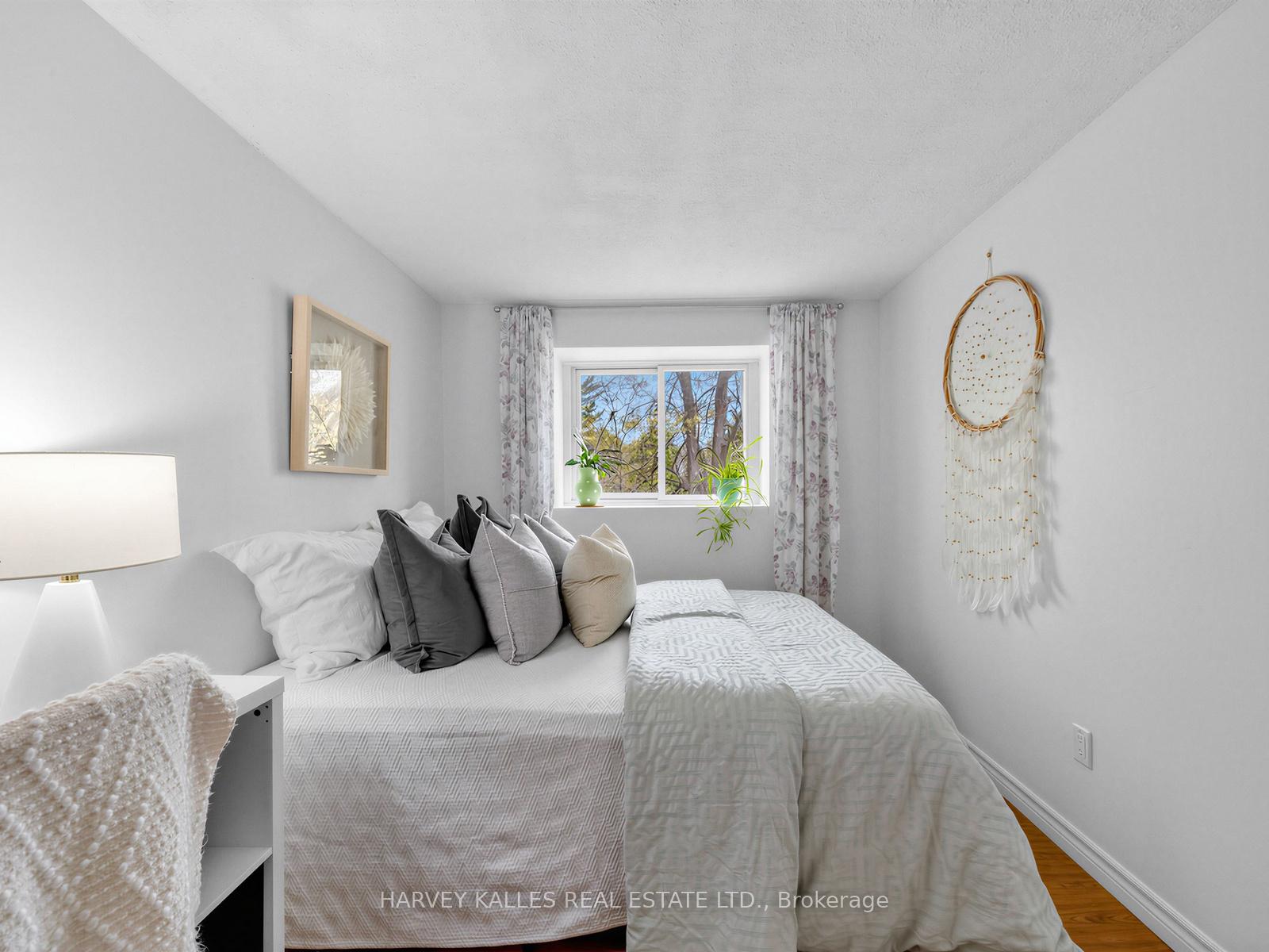 25 Collinsgrove Road 155