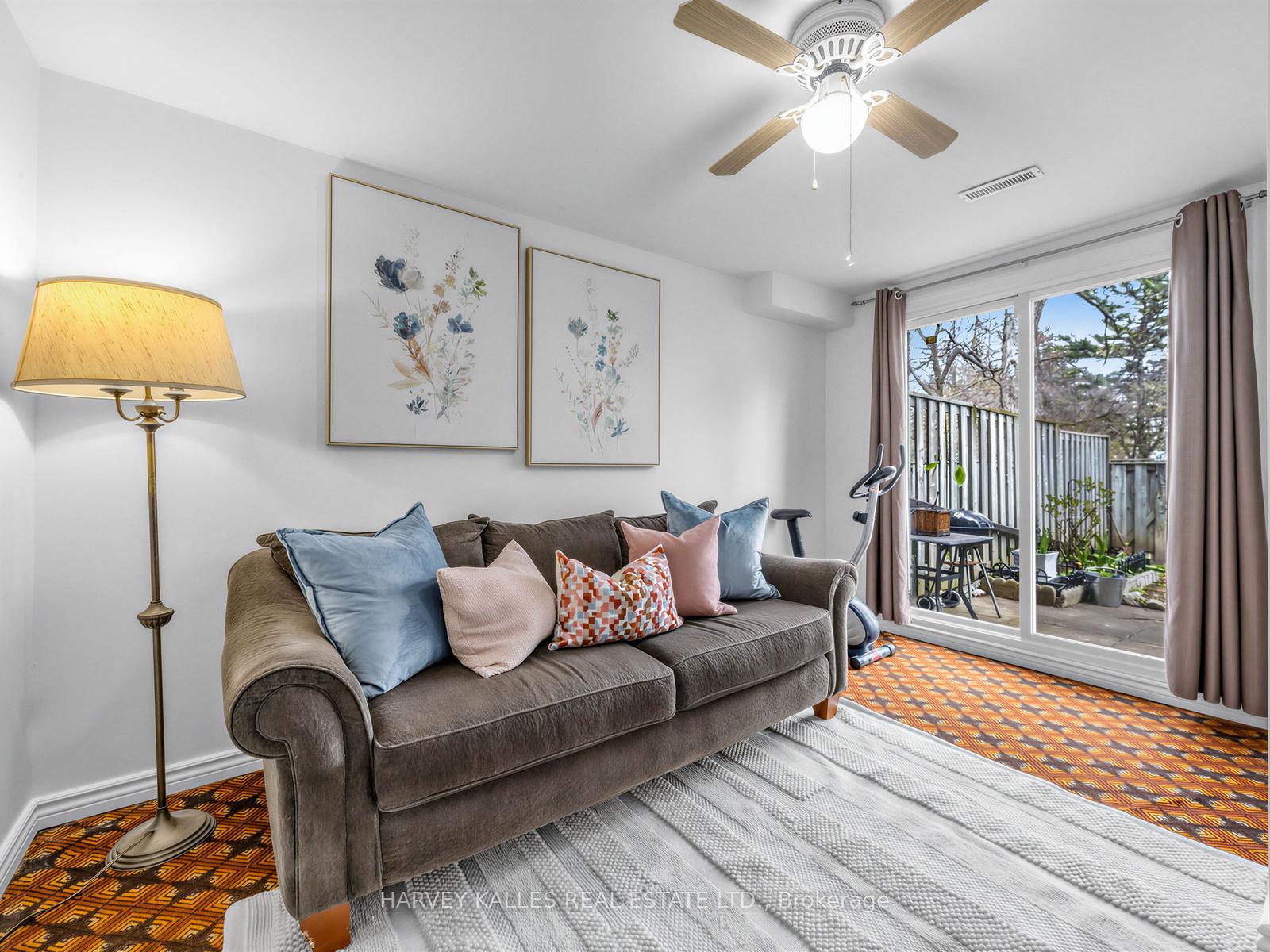 25 Collinsgrove Road 155