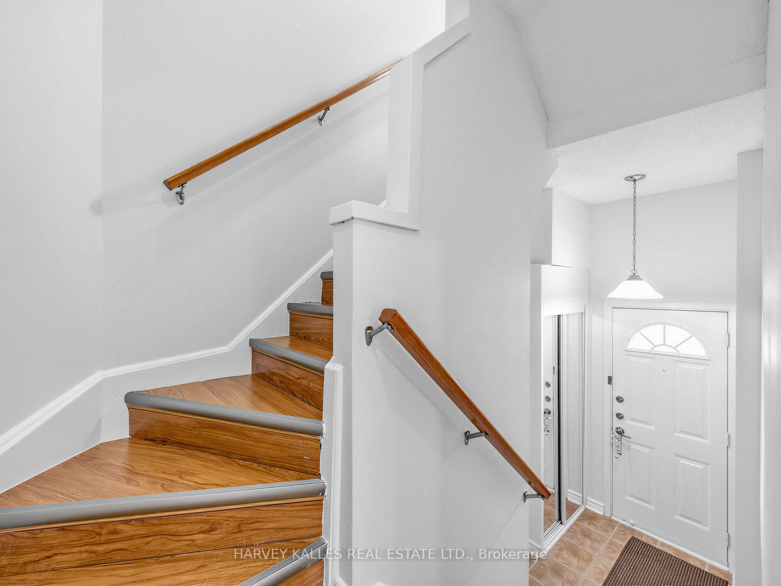 25 Collinsgrove Road 155