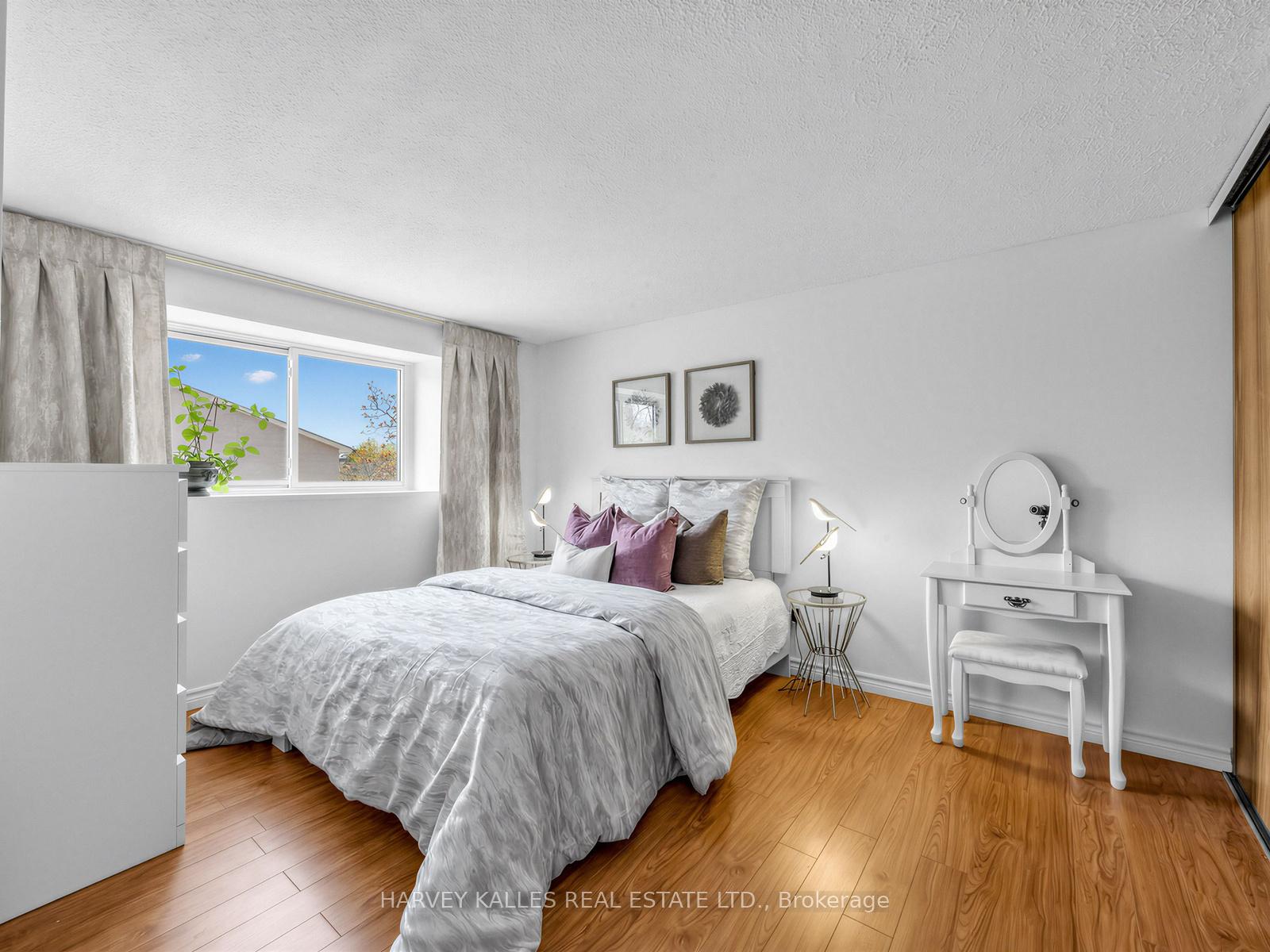 25 Collinsgrove Road 155