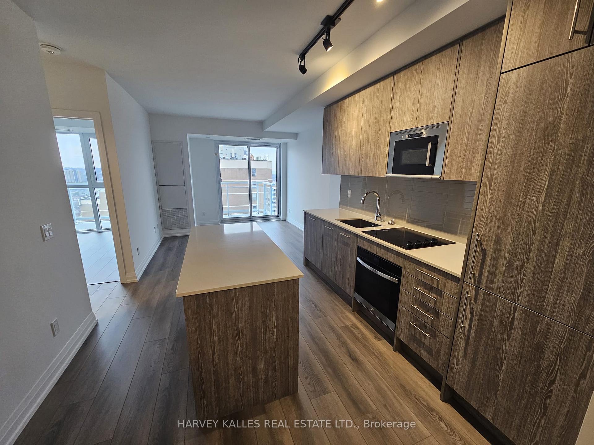286 Main Street 2605