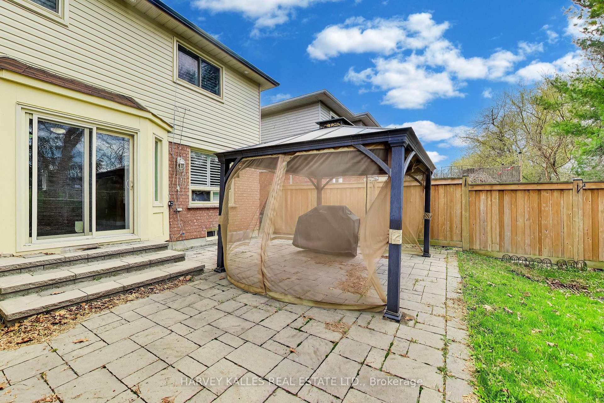 70 Andona Crescent