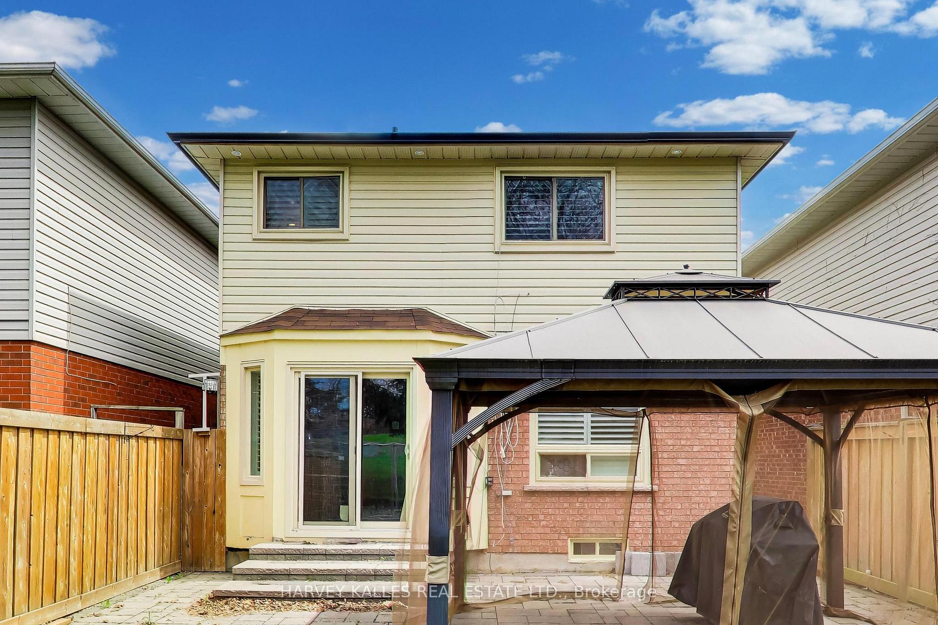 70 Andona Crescent