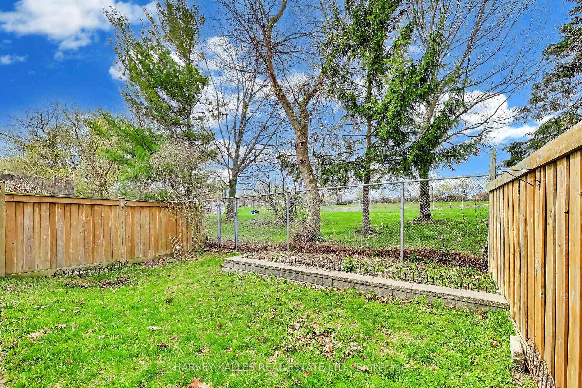 70 Andona Crescent