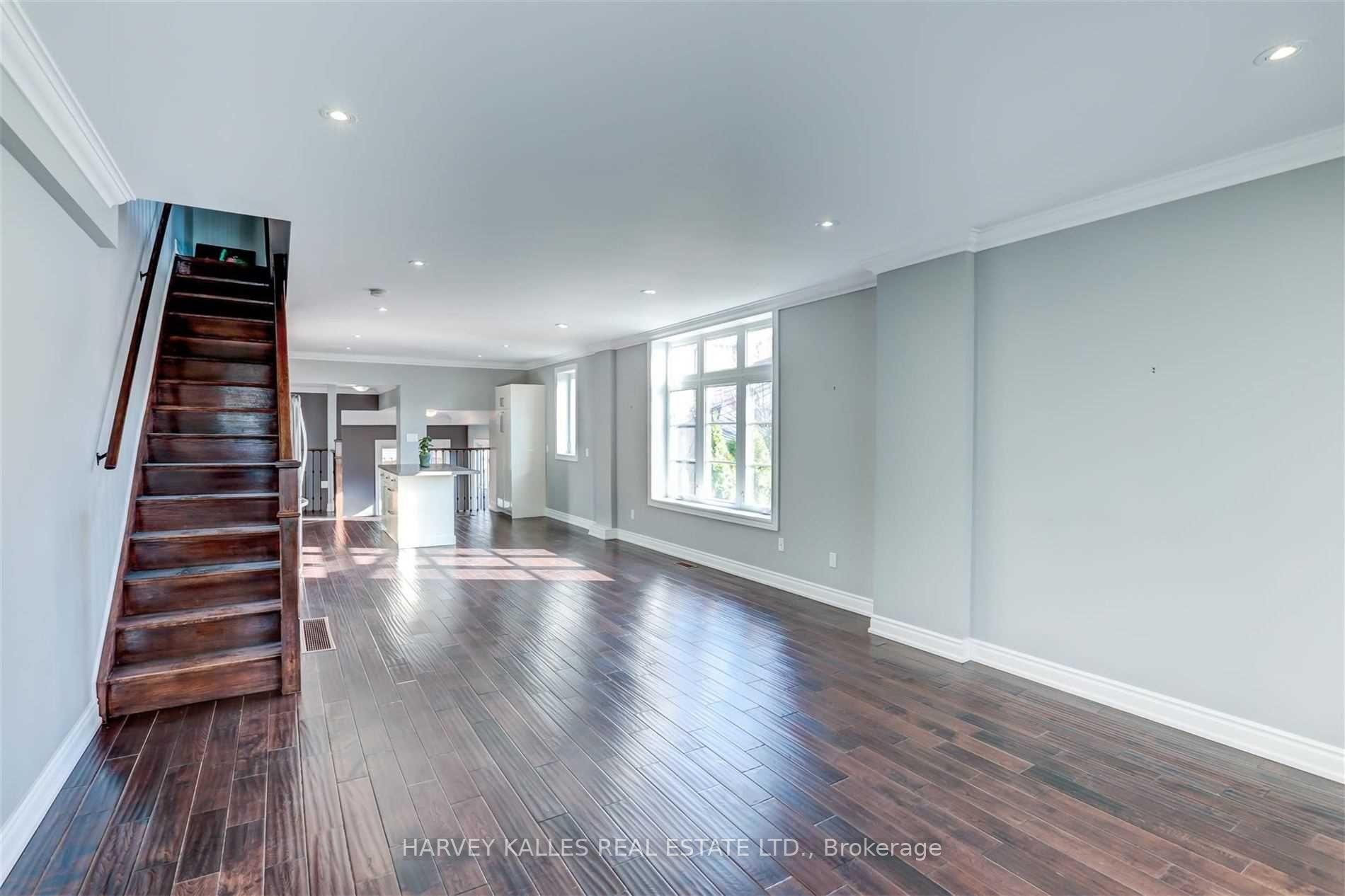 58 Sandford Avenue