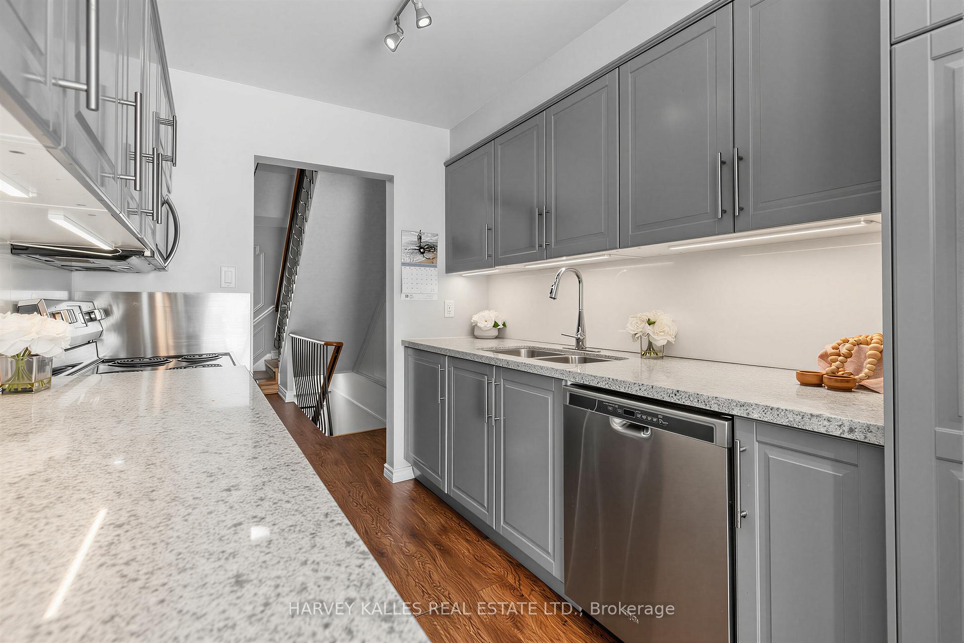 1180 Sandhurst Circle 2, Toronto Unit: 2
