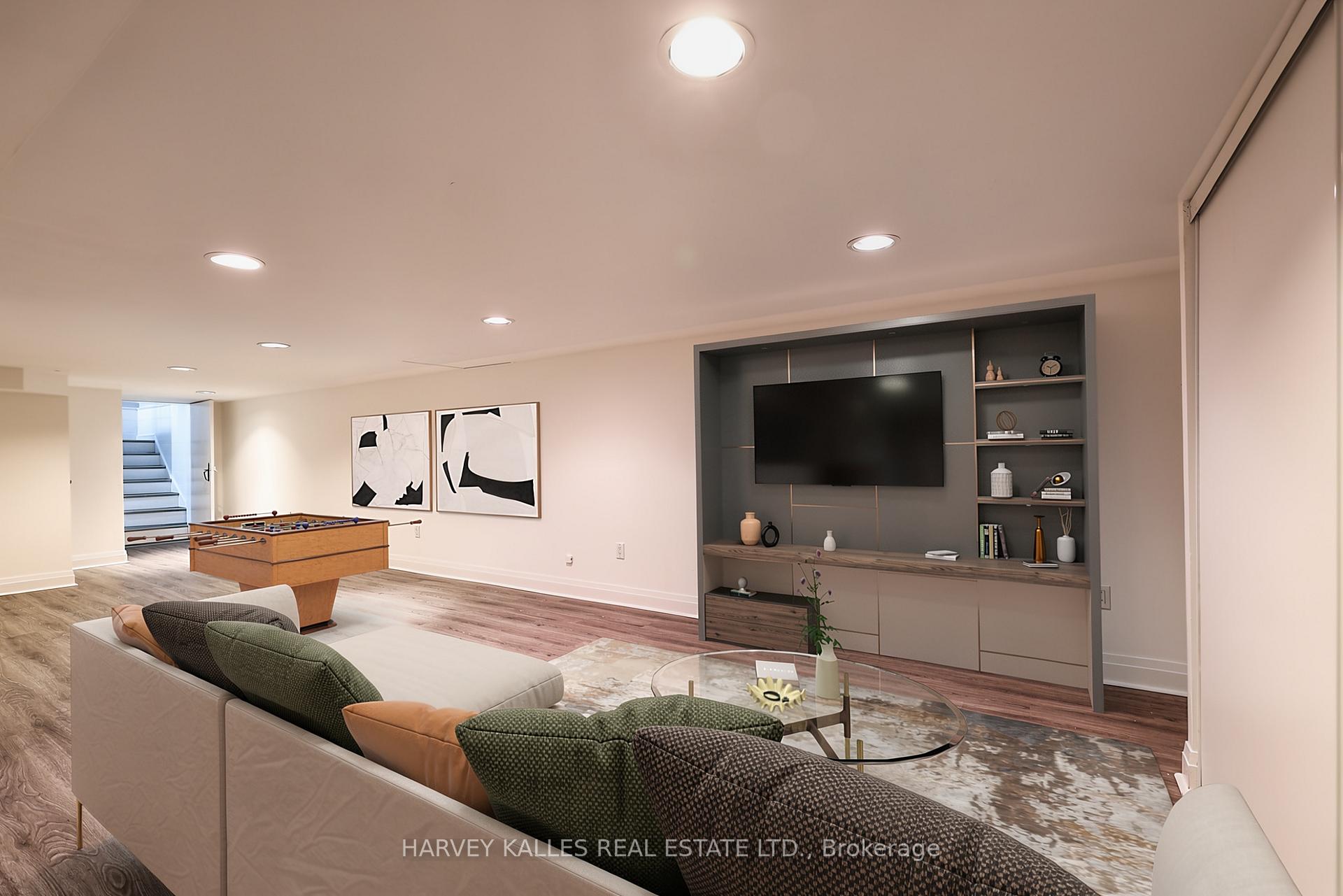 638 Milverton Boulevard, Toronto