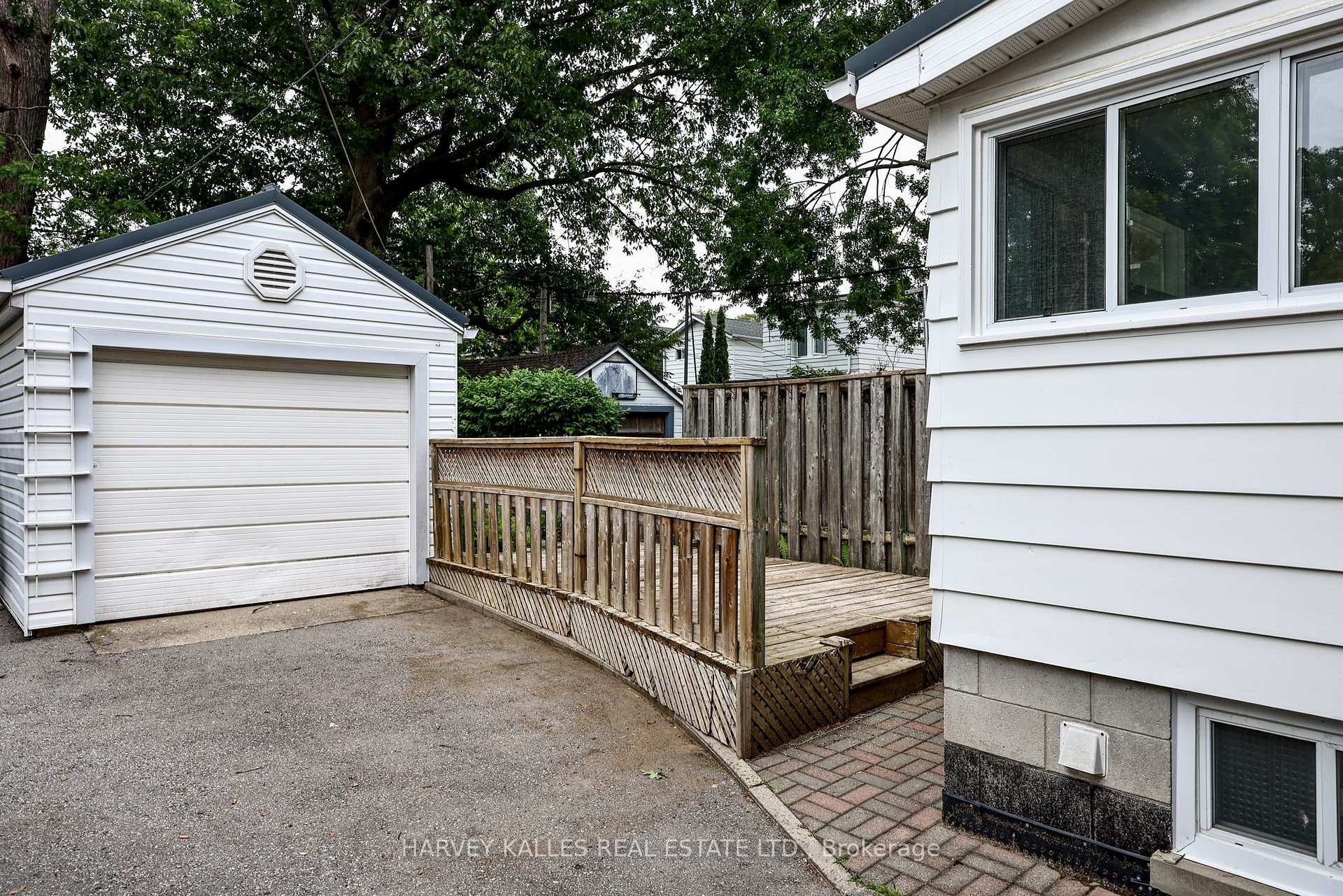 638 Milverton Boulevard, Toronto