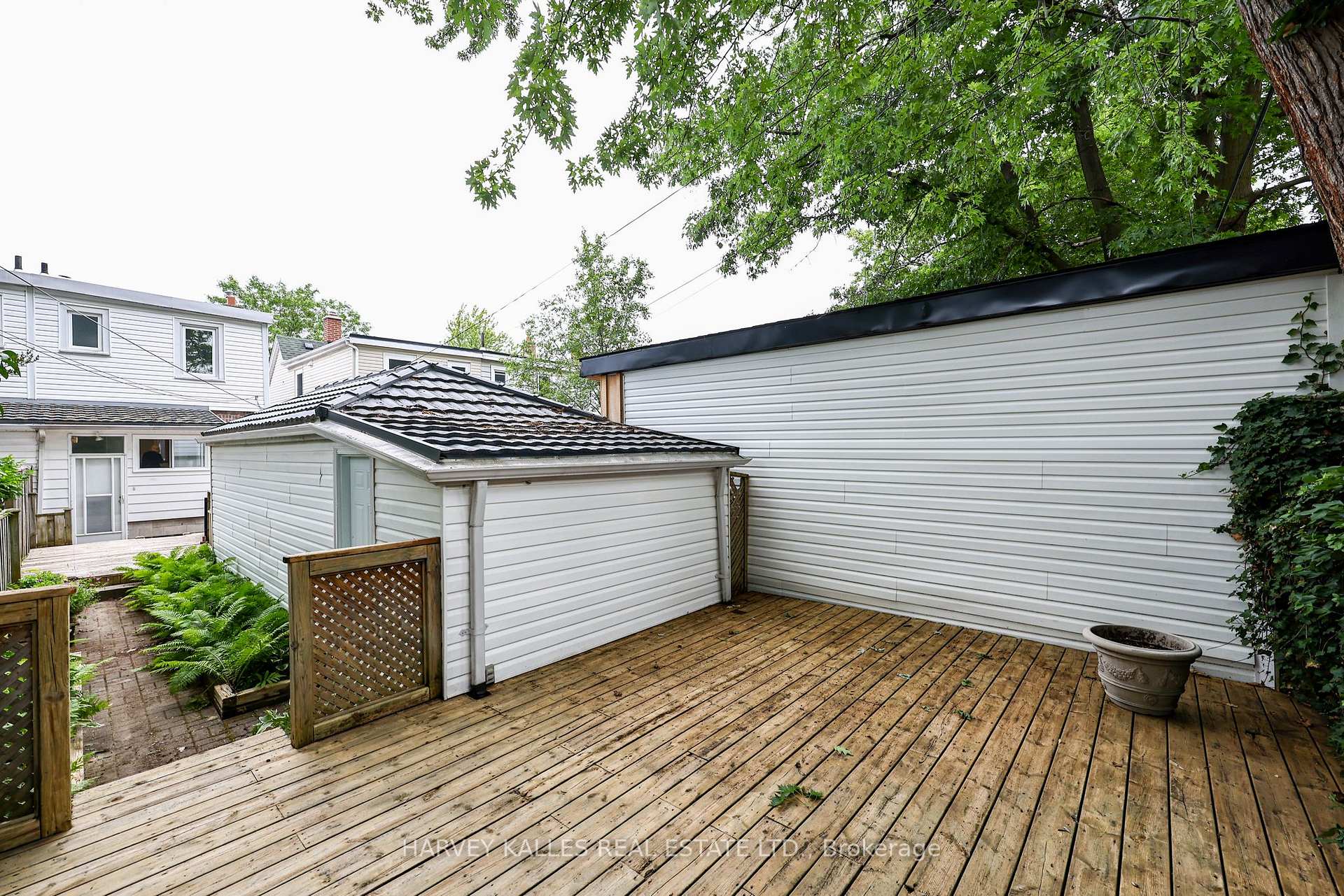 638 Milverton Boulevard, Toronto