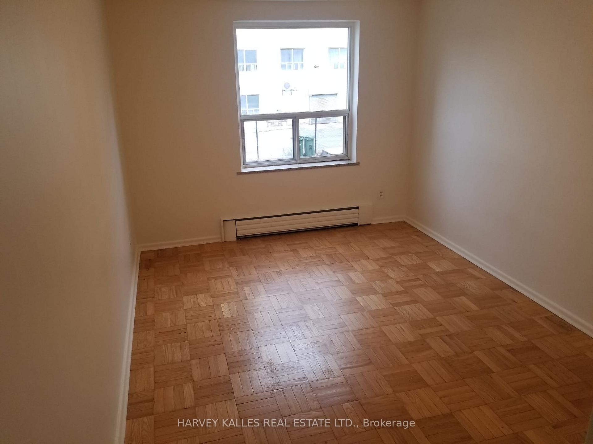 1751 Victoria Park Avenue 205, Toronto Unit: 205