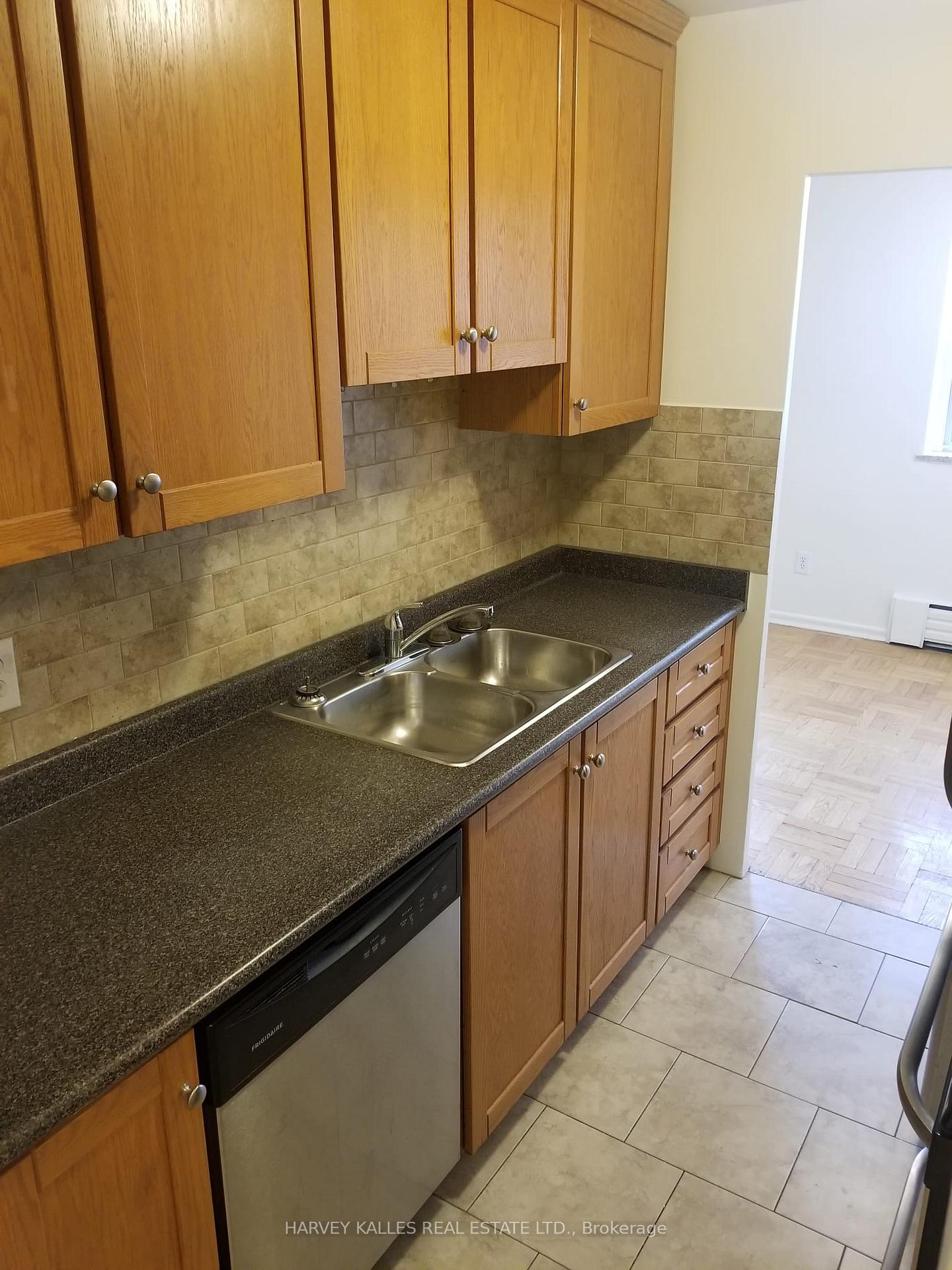1751 Victoria Park Avenue 205, Toronto Unit: 205