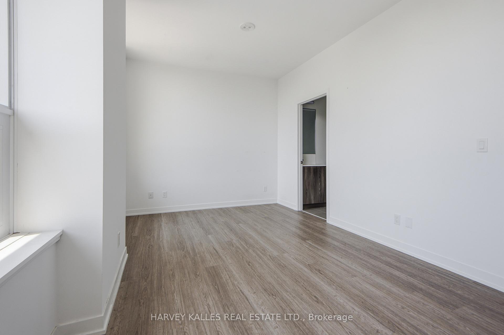 94 Eastdale Avenue 524, Toronto Unit: 524