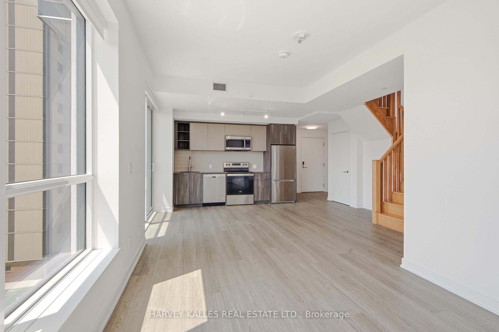 94 Eastdale Avenue 524, Toronto Unit: 524