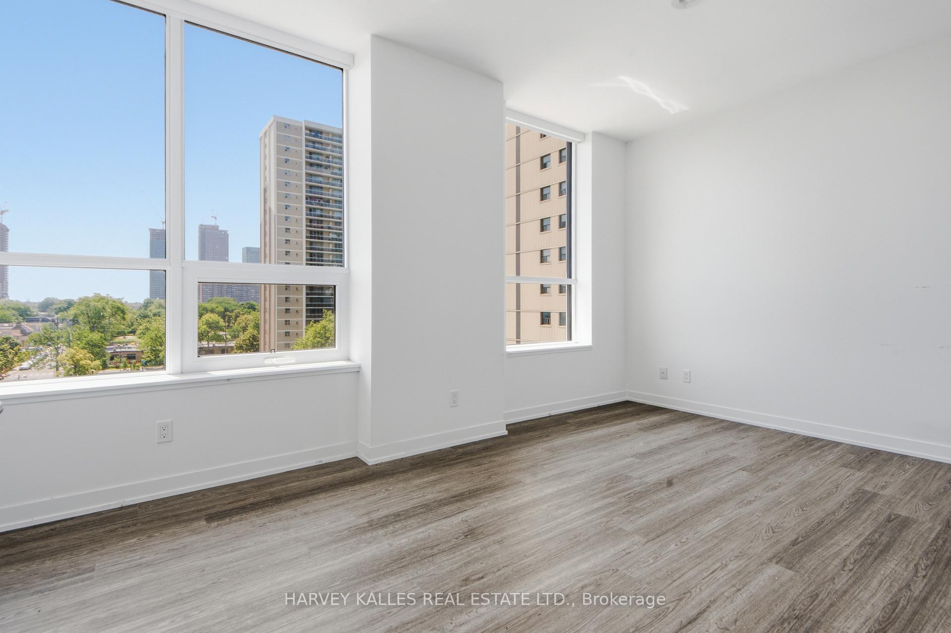 94 Eastdale Avenue 524, Toronto Unit: 524